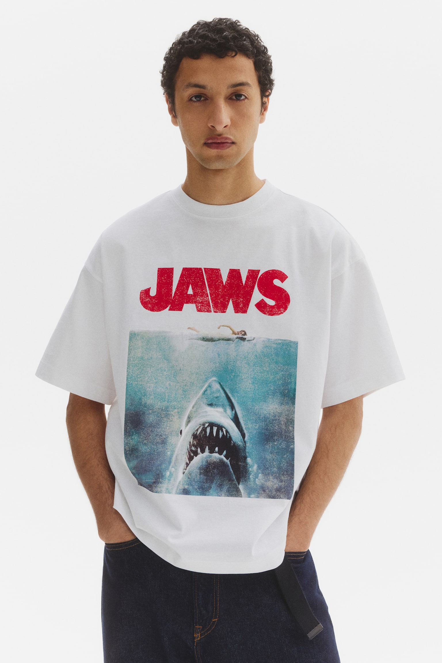 Футболка Oversized Fit - Білий/Jaws/Білий/Nas/Кремовий/Red Hot Chili Peppers/Чорний/NASCAR/Чорний/Iron Maiden/Чорний/NASCAR/Білий/Pink Floyd/Чорний/Rolling Stones/Чорний/Bob Marley/Жовтий/Matisse/Білий/NBA/Білий/Henri Matisse/Чорний/Guns N' Roses/Чорний/NBA/Чорний/Gorillaz - 1