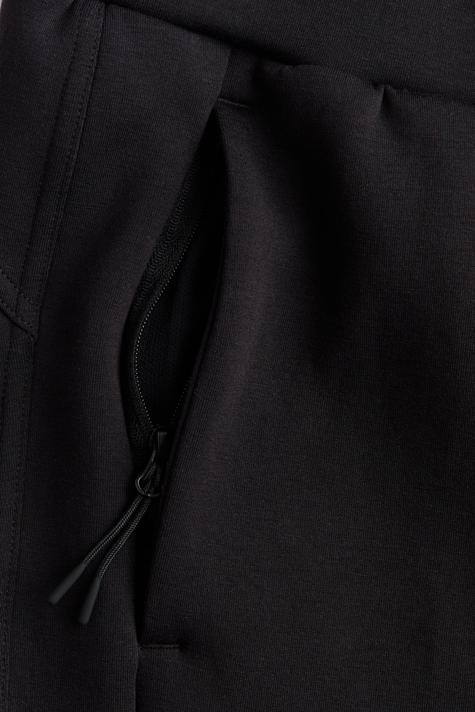 Мужские брюки H&M Move Regular-Fit Tapered Sports Joggers with DryMove™, цвет: Чёрный — фото 6