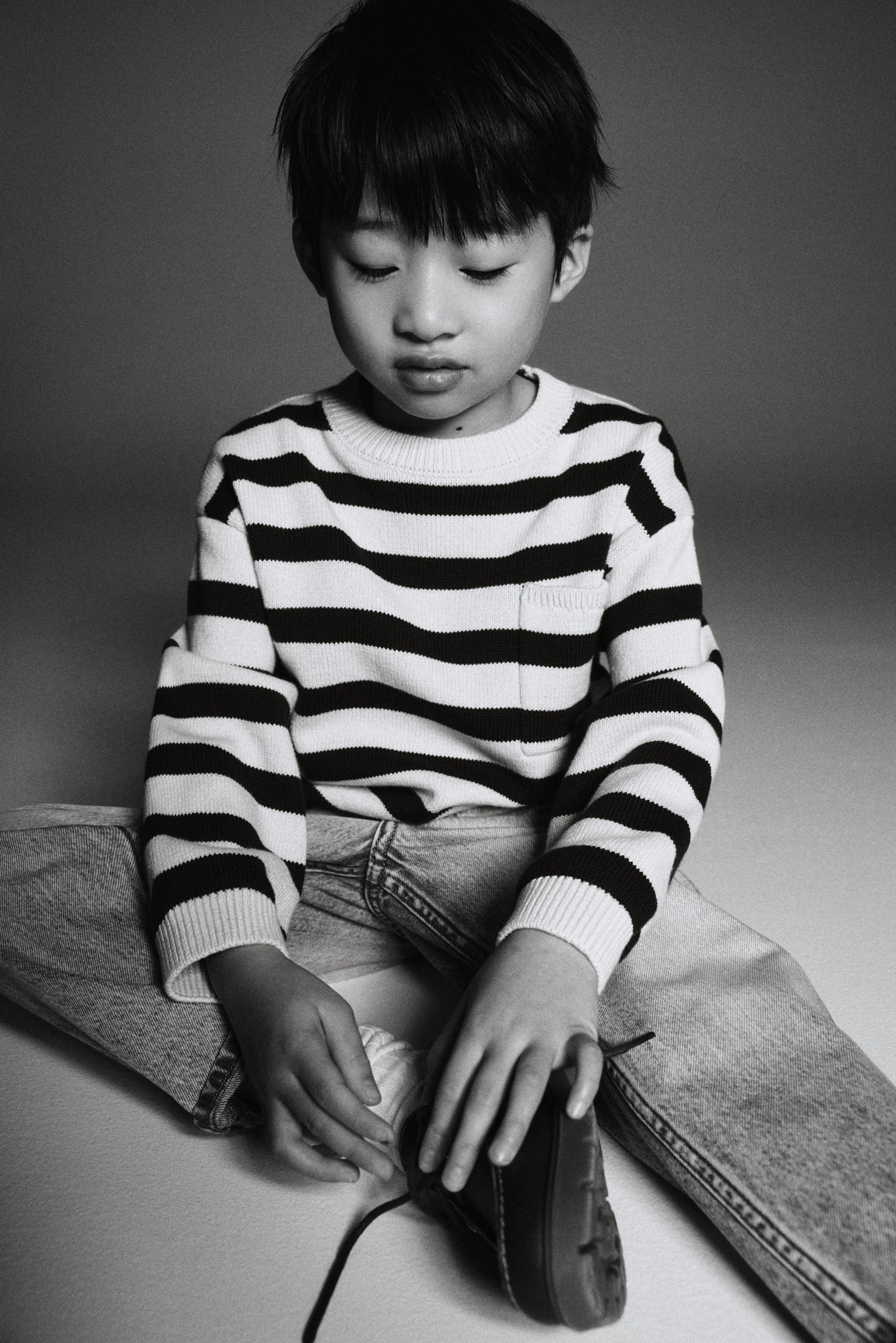 Loose Fit Jeans - כחול ג'ינס בהיר/כחול ג'ינס כהה/כחול ג'ינס בהיר/כחול ג'ינס כהה - 4