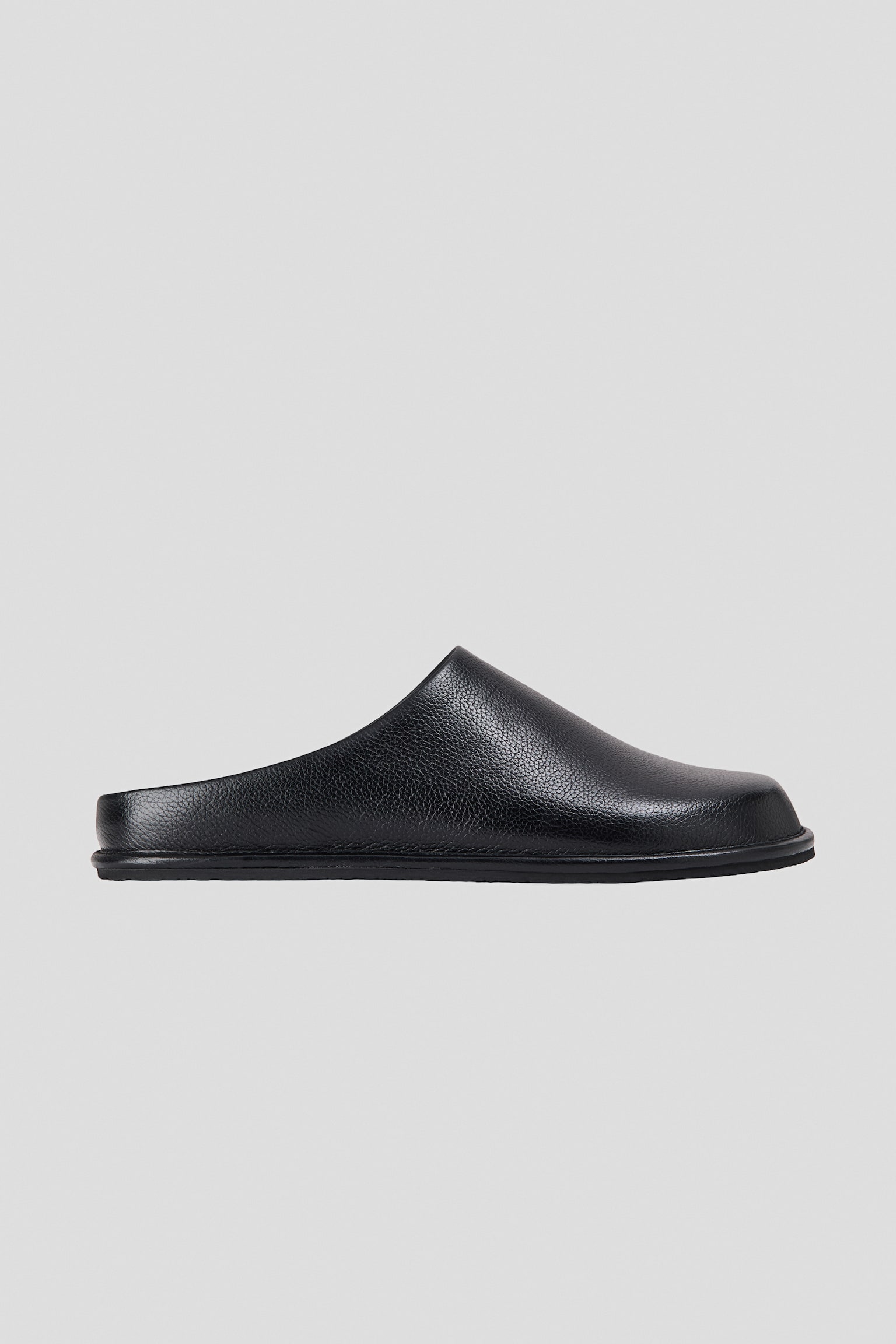 Skórzane klapki - Czarny - 1