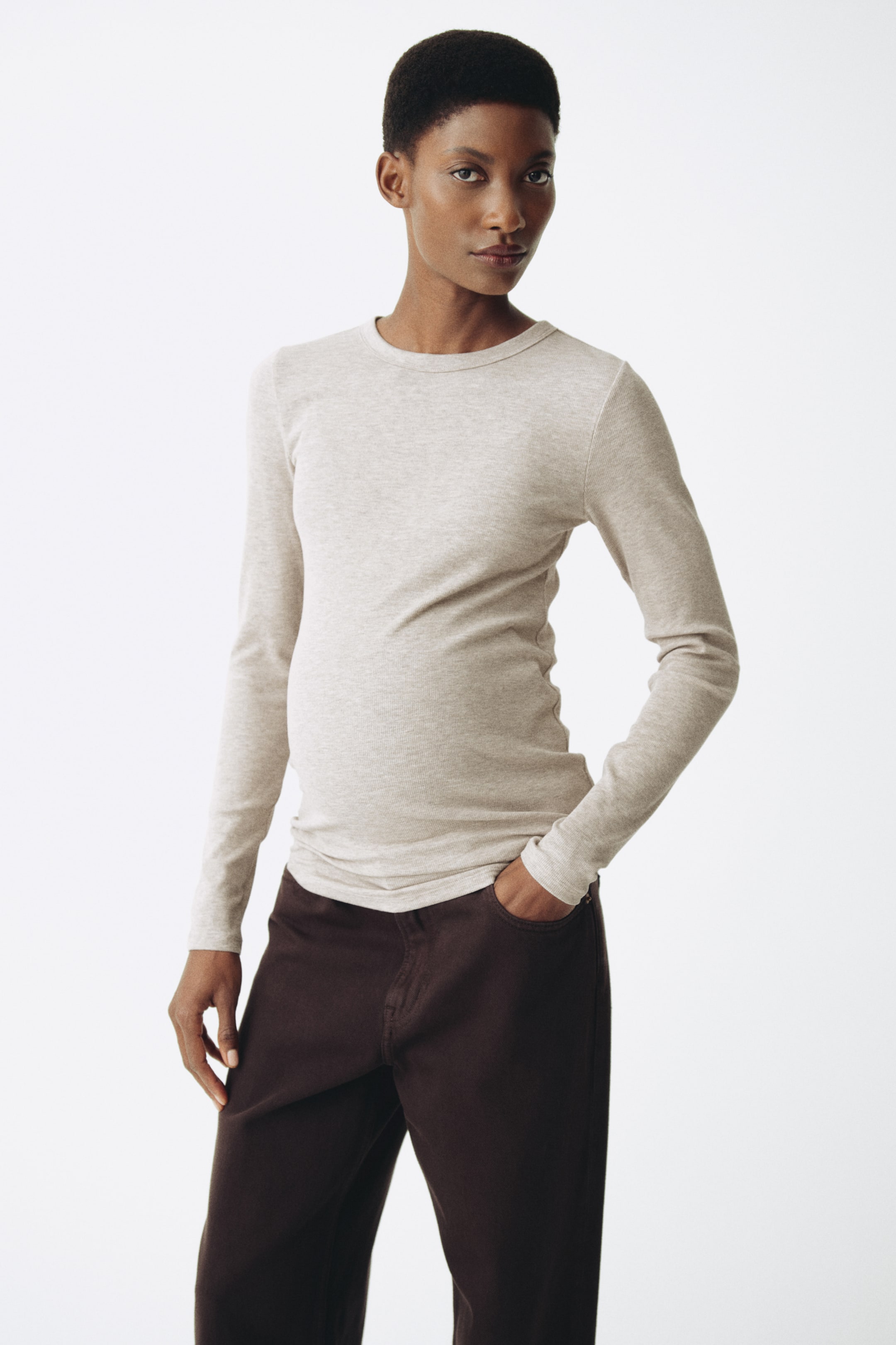 הצגת תמונה גדולה יותר: MAMA חולצת ג'רזי ריב - בז' בהיר מלאנז' - Ladies | H&M IL 1