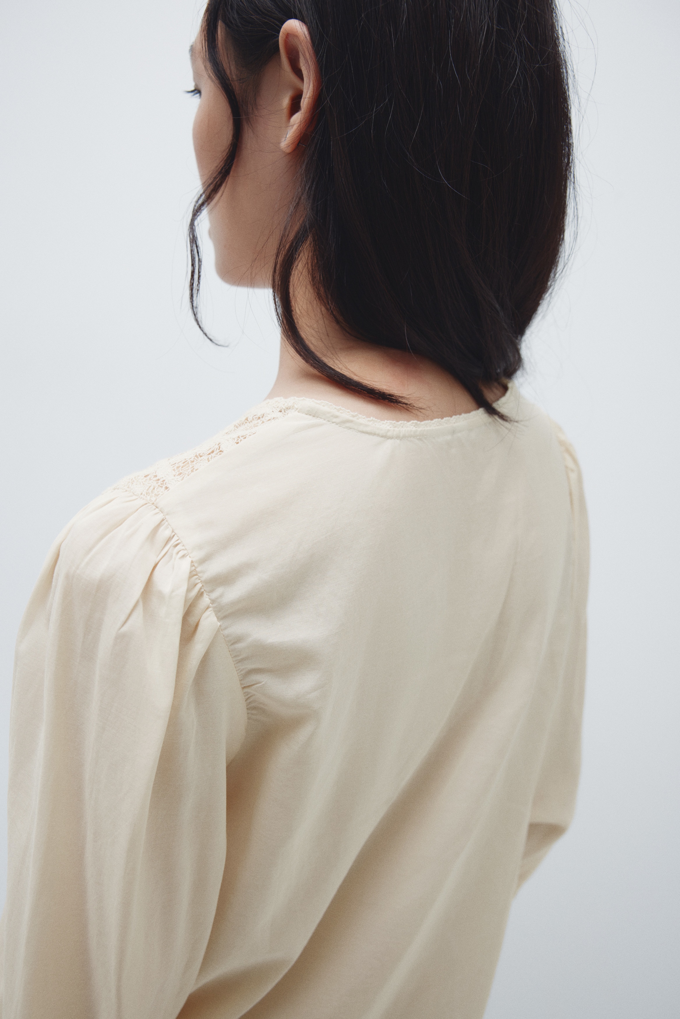 Lace-detail blouse