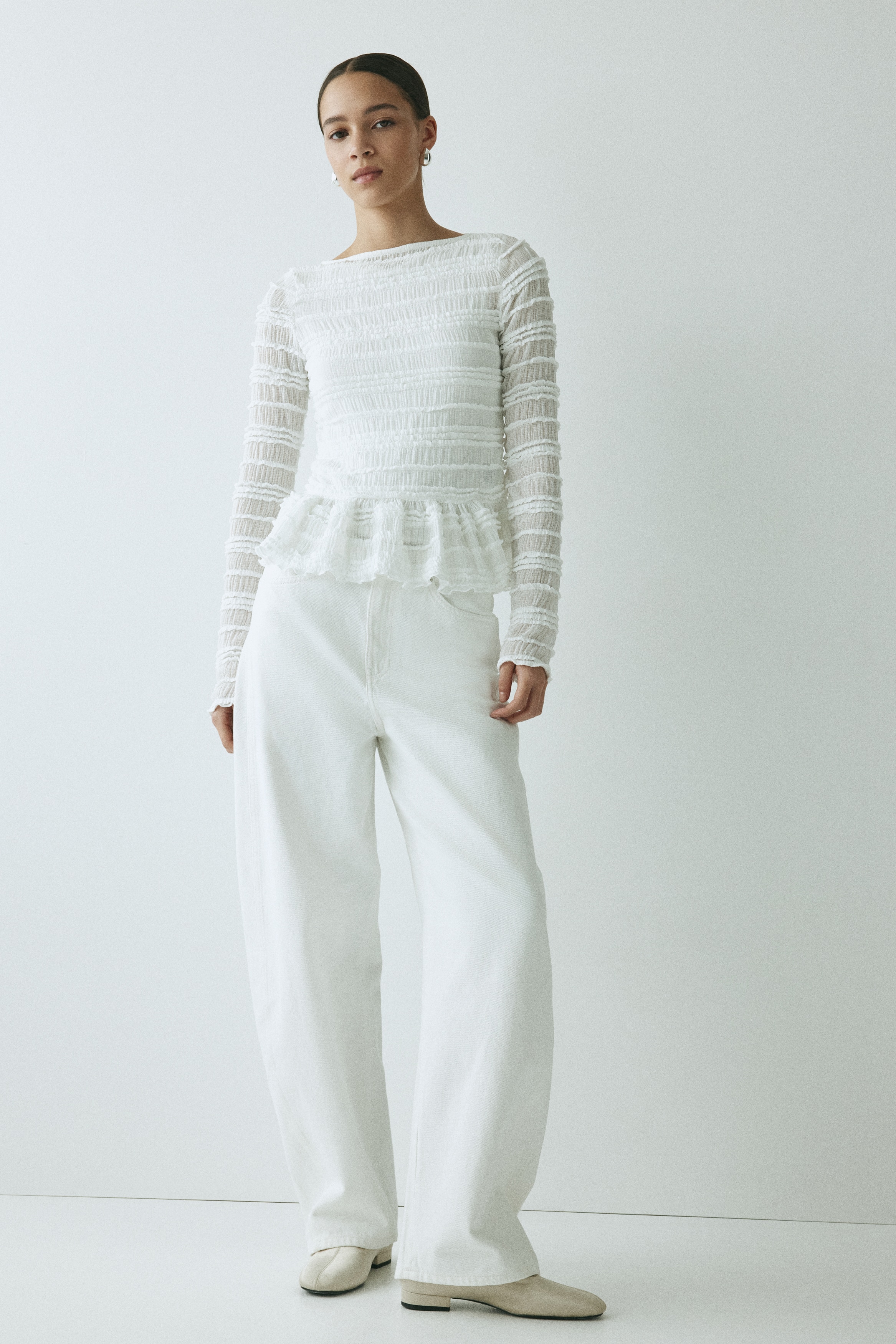 Bluza na žabice - Bela/Crna