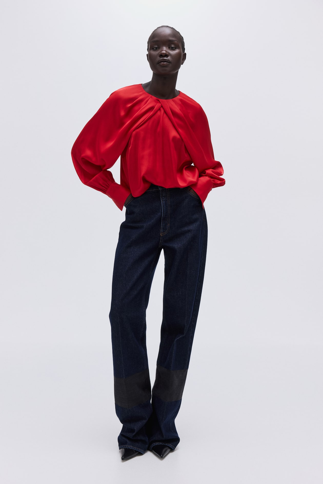 Blouse en satin avec manches ballon - Rouge vif - FEMME | H&M FR