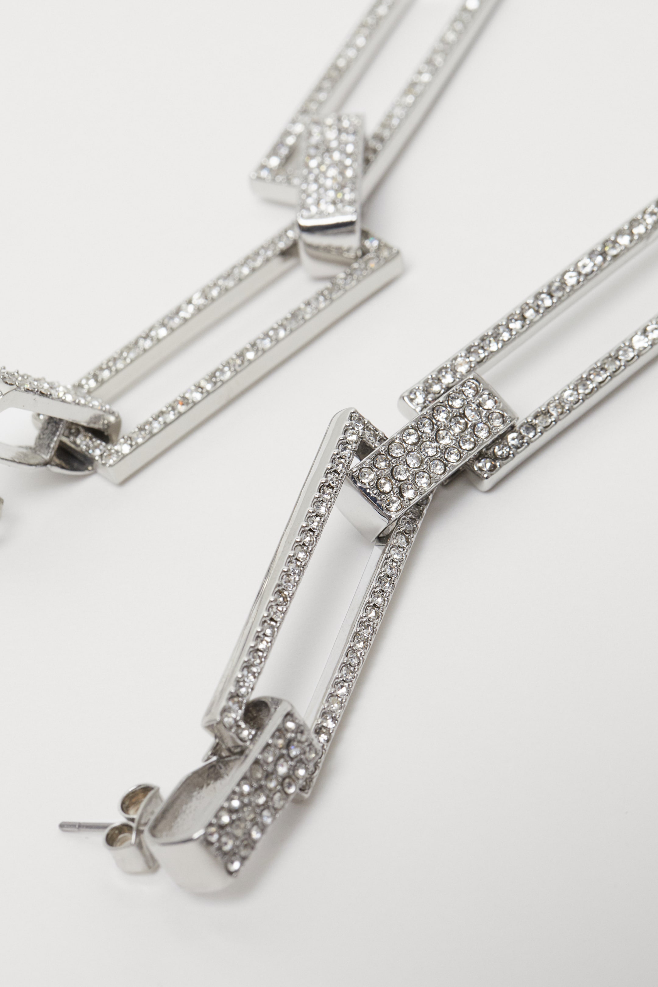 Boucles D'oreilles Pendantes Argenté Avec Strass - Fermoir Dormeuse, Nickel - Neuf Sans Emballage