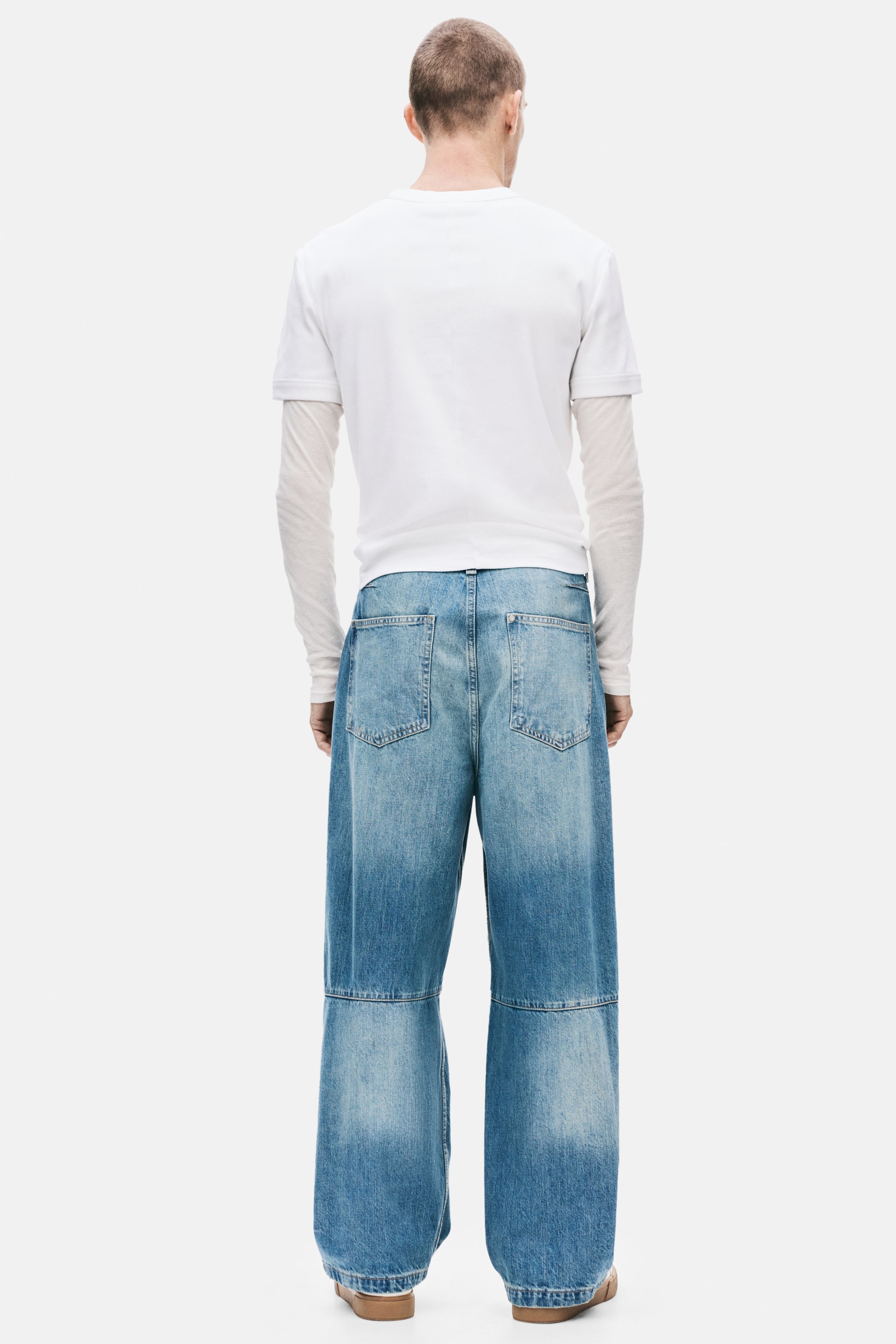 View larger image: Baggy Dart Leg Jeans - Light denim blue - Men | H&M AU 4