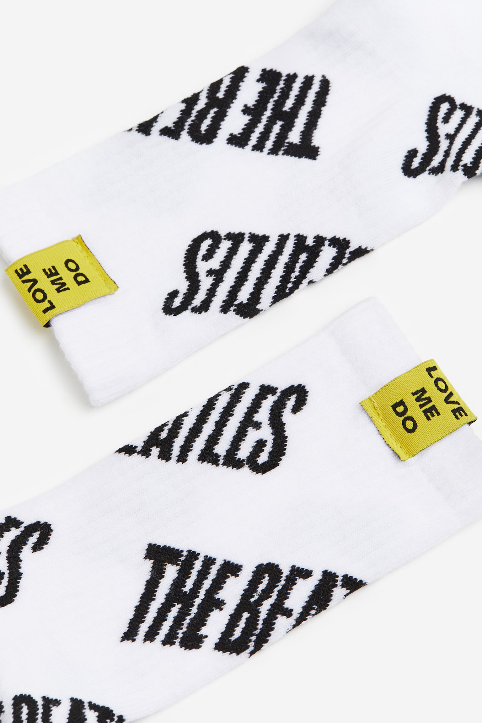 Motif-detail socks - White/The Beatles/White/Pulp Fiction/Black/The Beatles/Black/Coca-Cola/White/Keith Haring/White/The Beatles/Black/Keith Haring/Black/Coca-Cola/Black/Keith Haring/Black/Pulp Fiction/White/Coca-Cola/Blue/NFL/White/NFL/White/Keith Haring/White/Sprite/Blue/Gudetama/Grey marl/Coca-Cola/White/Pokémon/White/Fanta/Red/Formula 1/Beige/Coca-Cola/Yellow/Pokémon/Black/Pokémon - 2