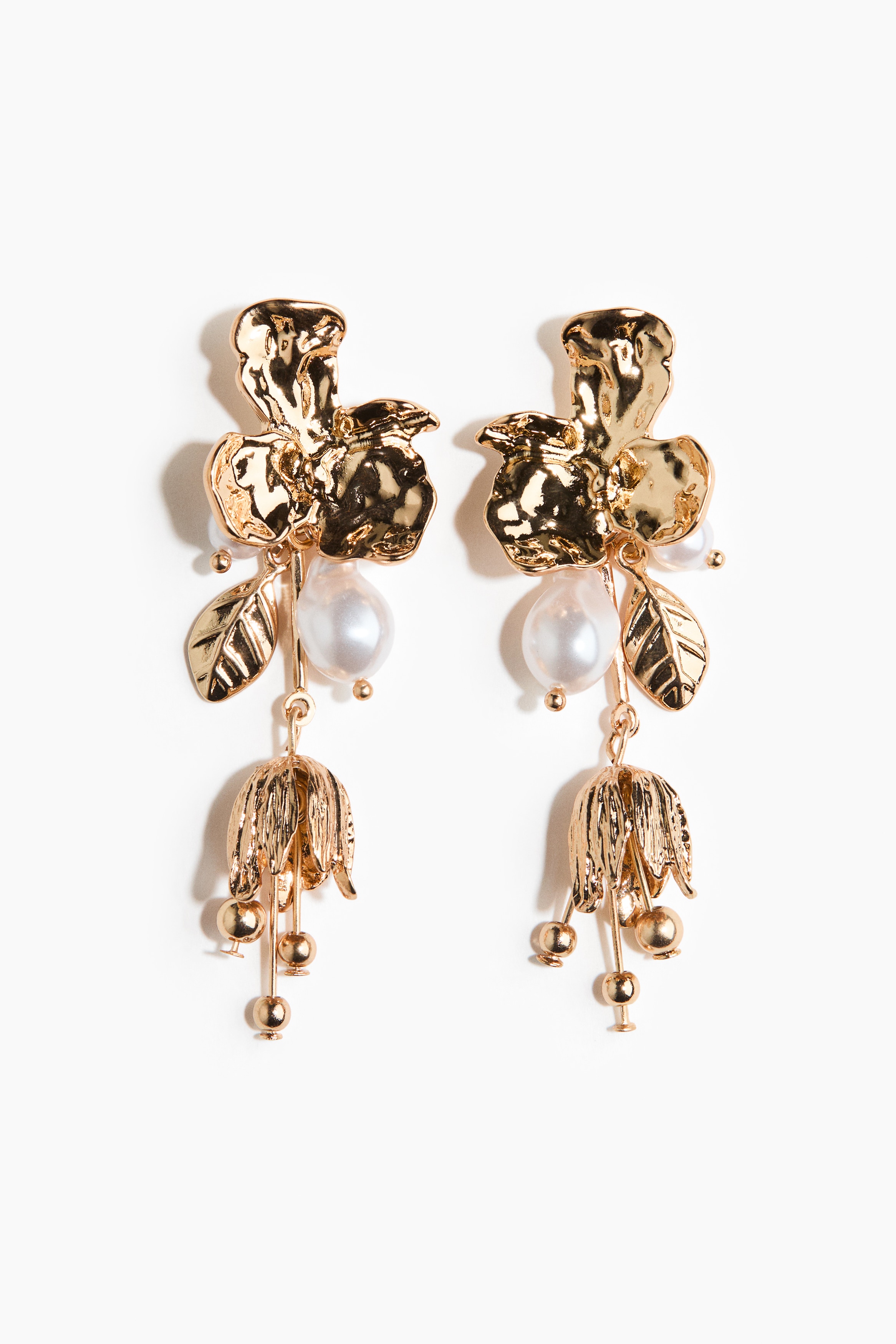 Flower-Shaped Pendant Earrings - Gold-colored