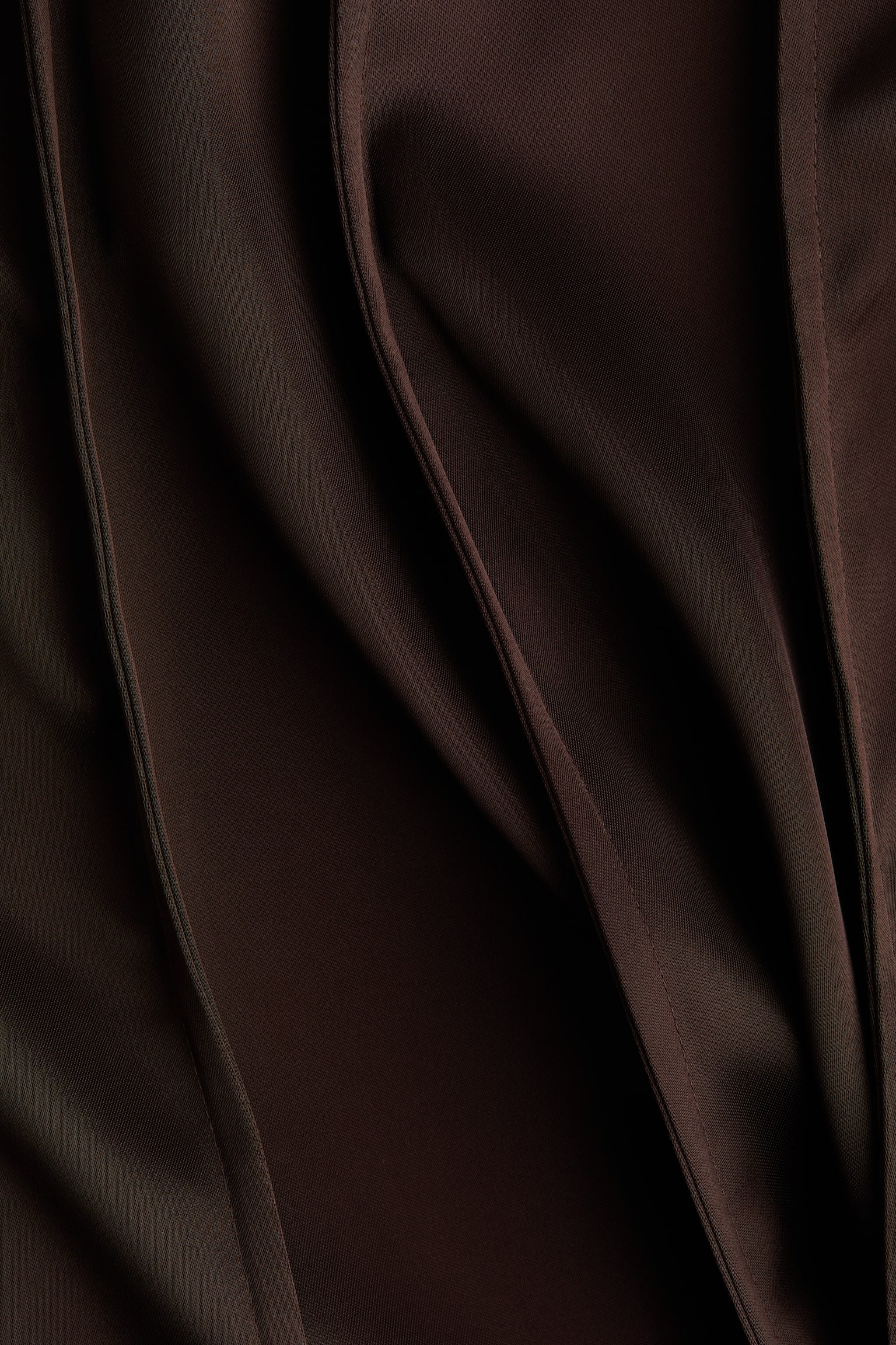 חצאית סאטן בגזרת איי - חום כהה - 4