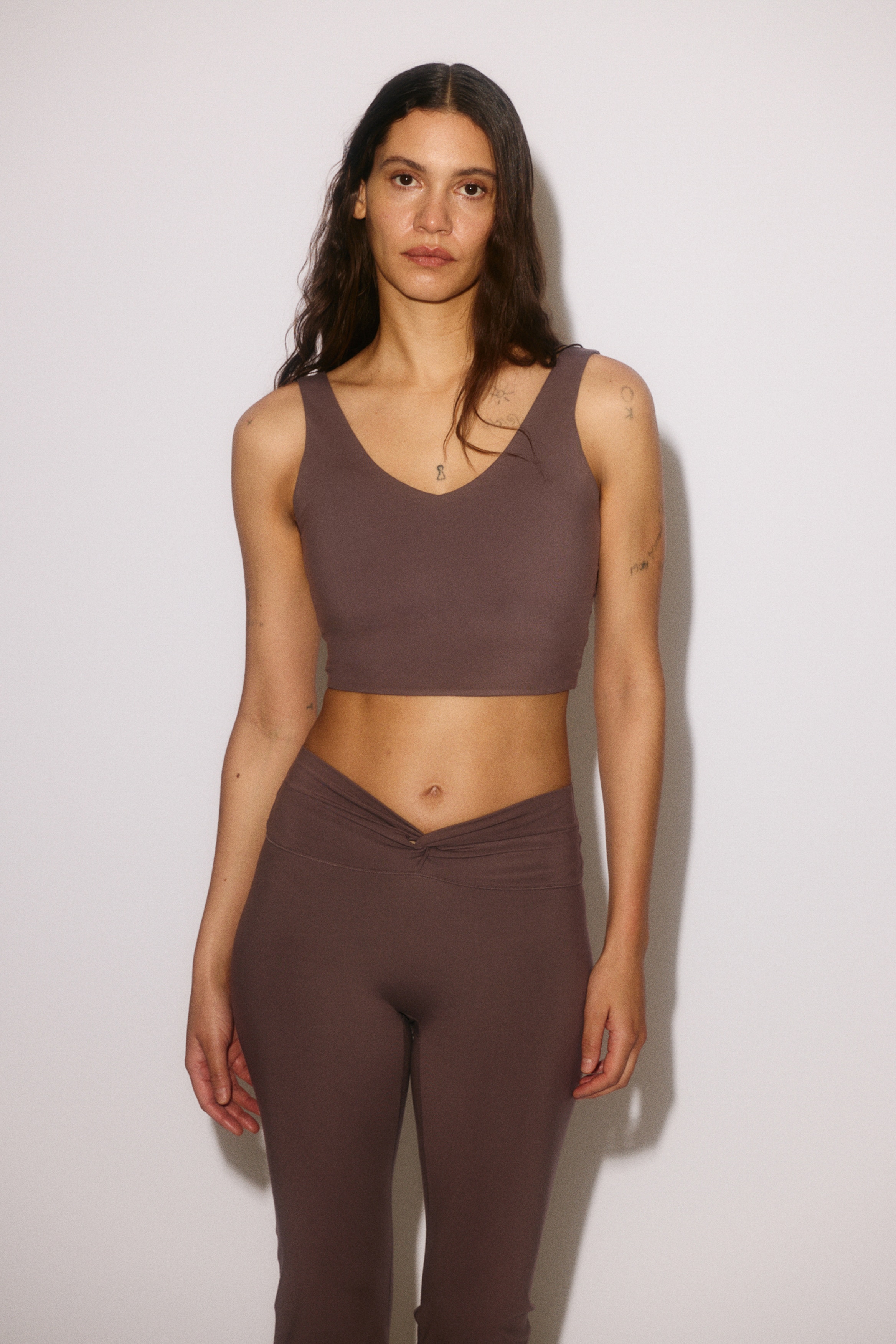 Utsvängda yogaleggings med SoftMove™ - Ljus tryffel/Svart/Amazonitblå