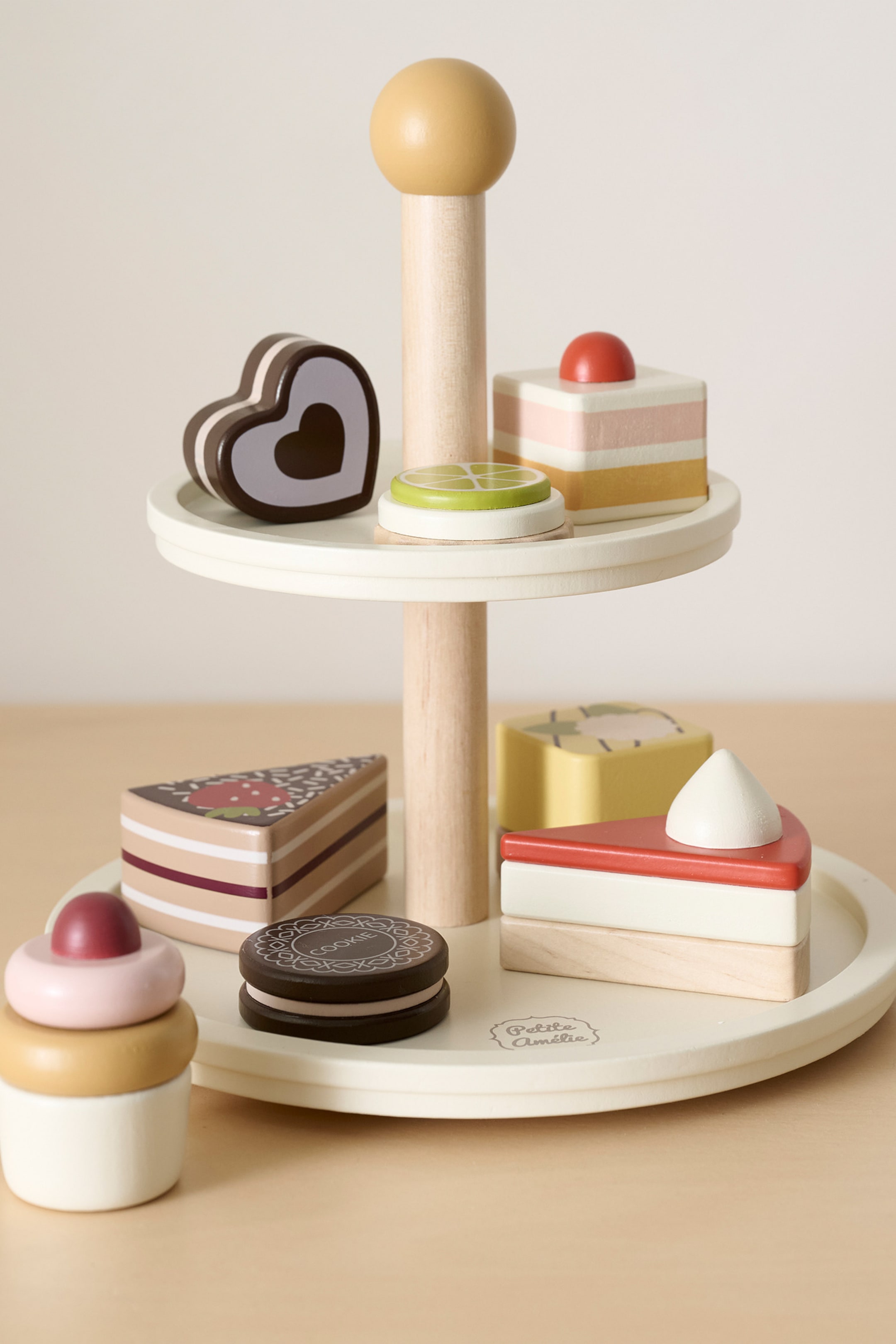 Größeres Bild ansehen: Etagere Mit Gebäck - Beige - Petite Amélie - Home All | H&M DE 1
