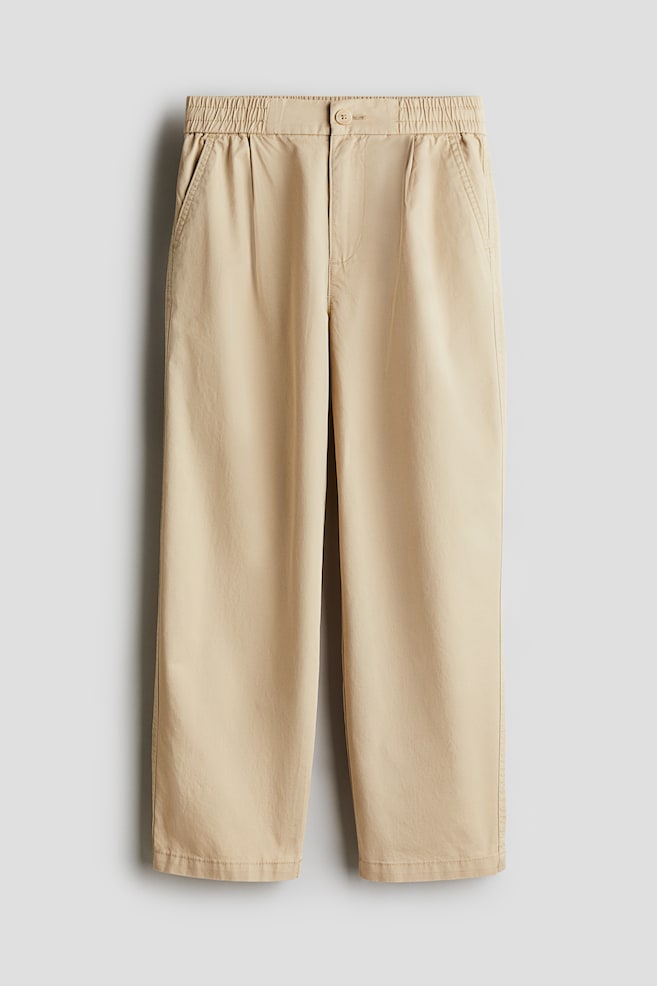 Baumwollchino in Loose Fit - Beige - 1