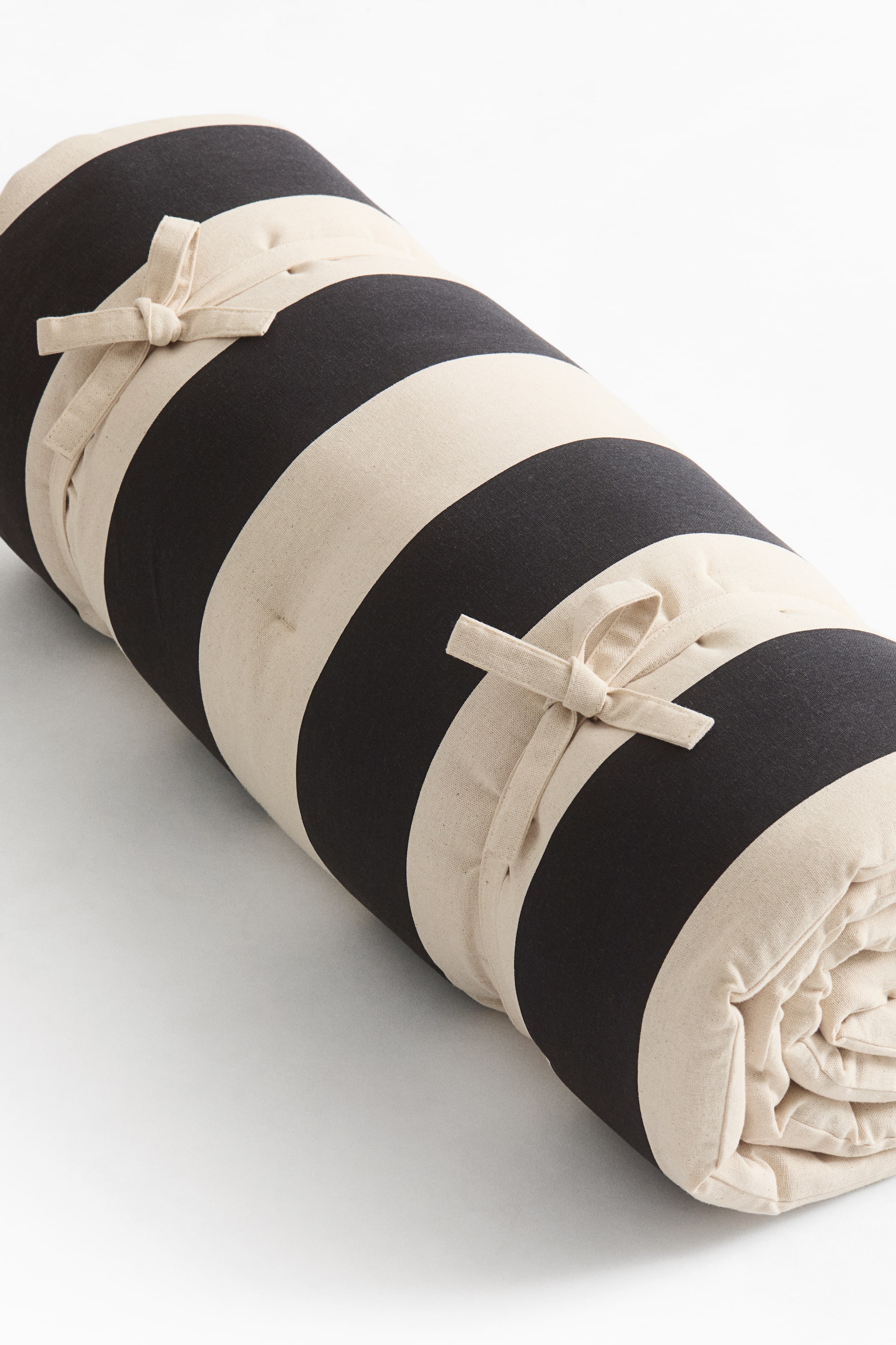 Water-Repellent Beach Mattress