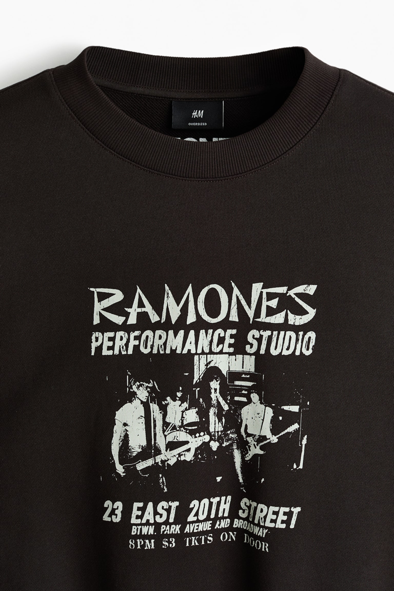 Áo nỉ in hình Oversized Fit - Màu nâu đậm/Ramones/Màu xám đốm/Snoopy/Màu xanh lá đậm/Keith Haring/Màu đen/Cypress Hill/Màu be nhạt/Keith Haring - 4