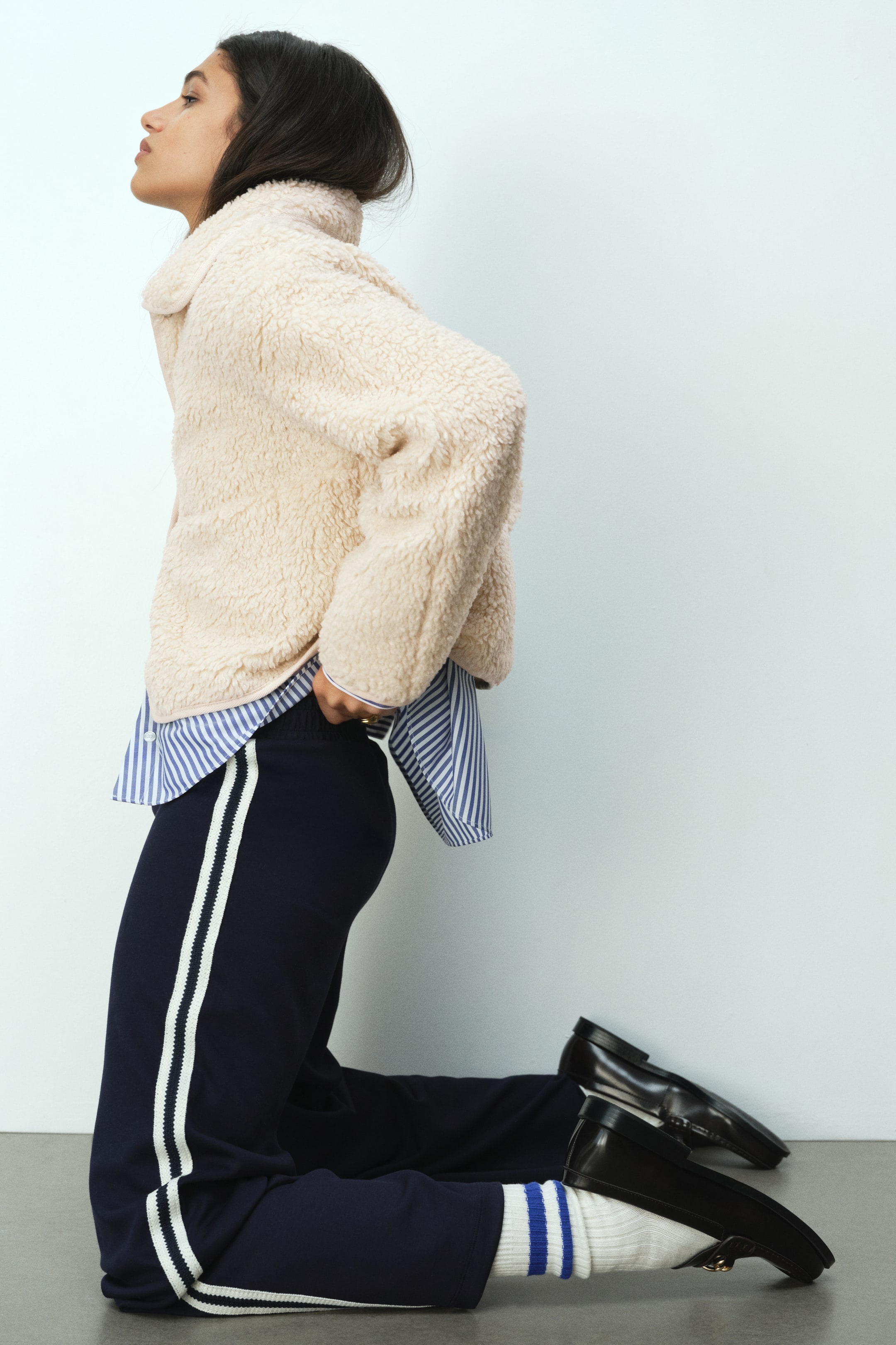 View larger image: Collared teddy jacket - Light beige - Ladies | H&M IN 4