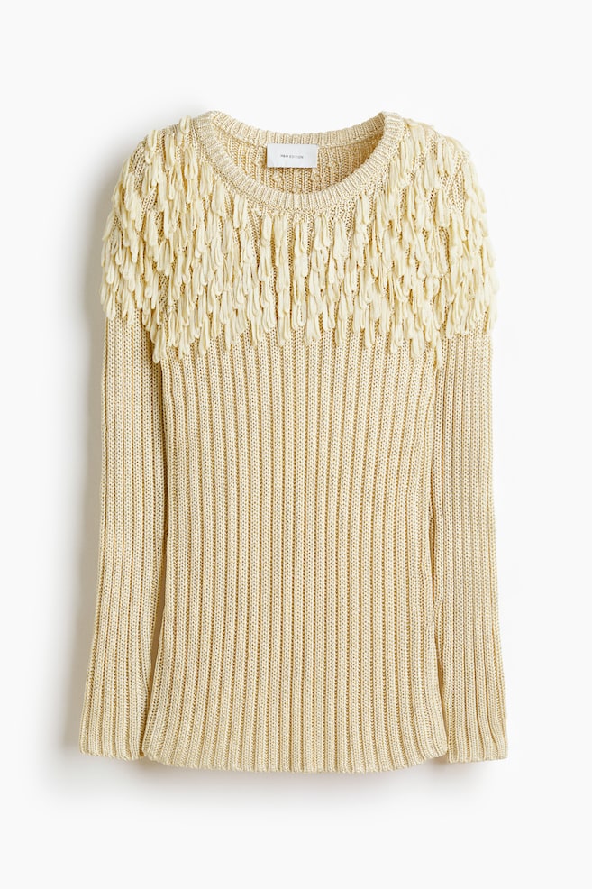 Geripptes Shirt mit Fransen - Hellbeige - 1