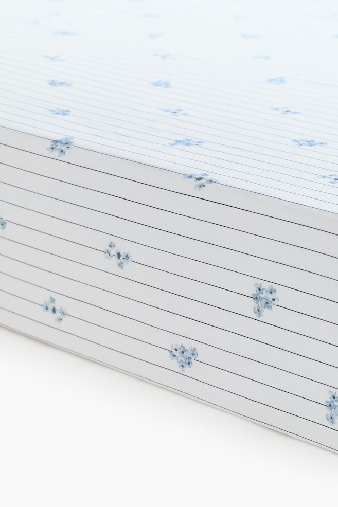 Patterned cotton fitted sheet - White/Blue floral/Light beige/Floral/Light beige/Floral/White/Floral - 1
