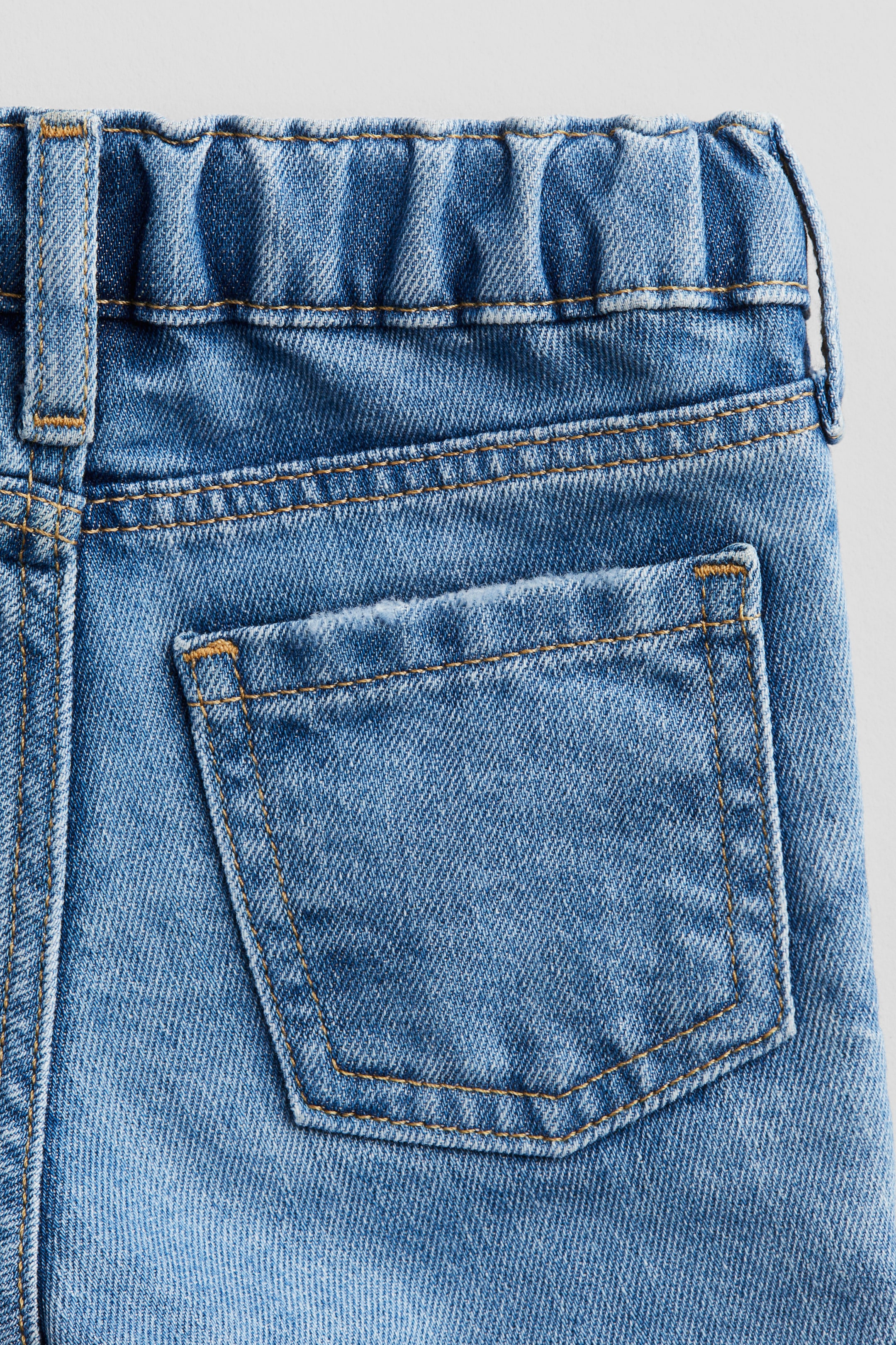 Heart-pocket Jeans