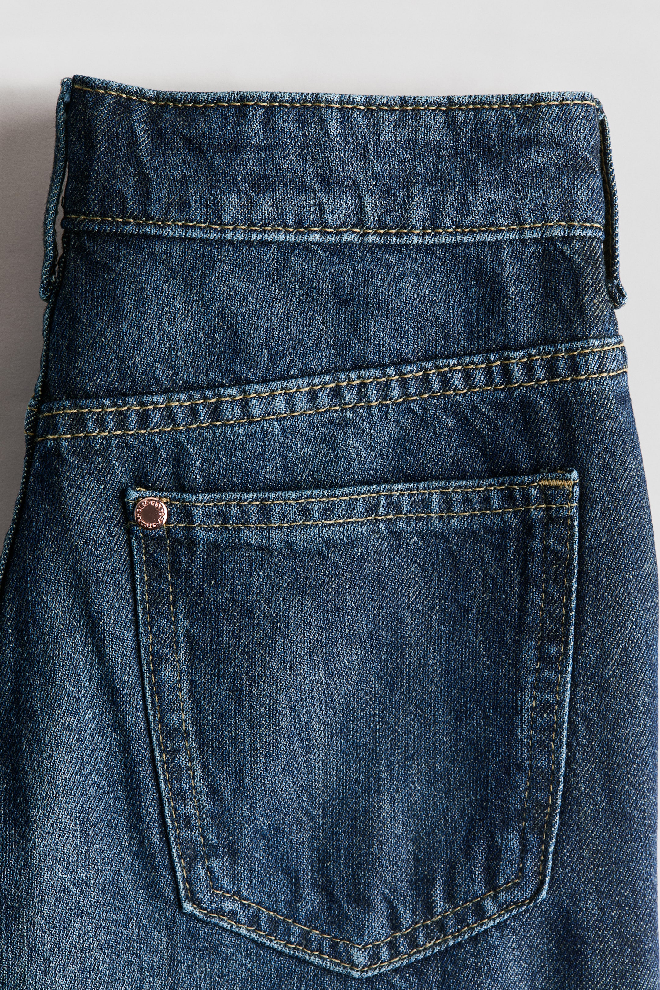 Loose Fit Jeans