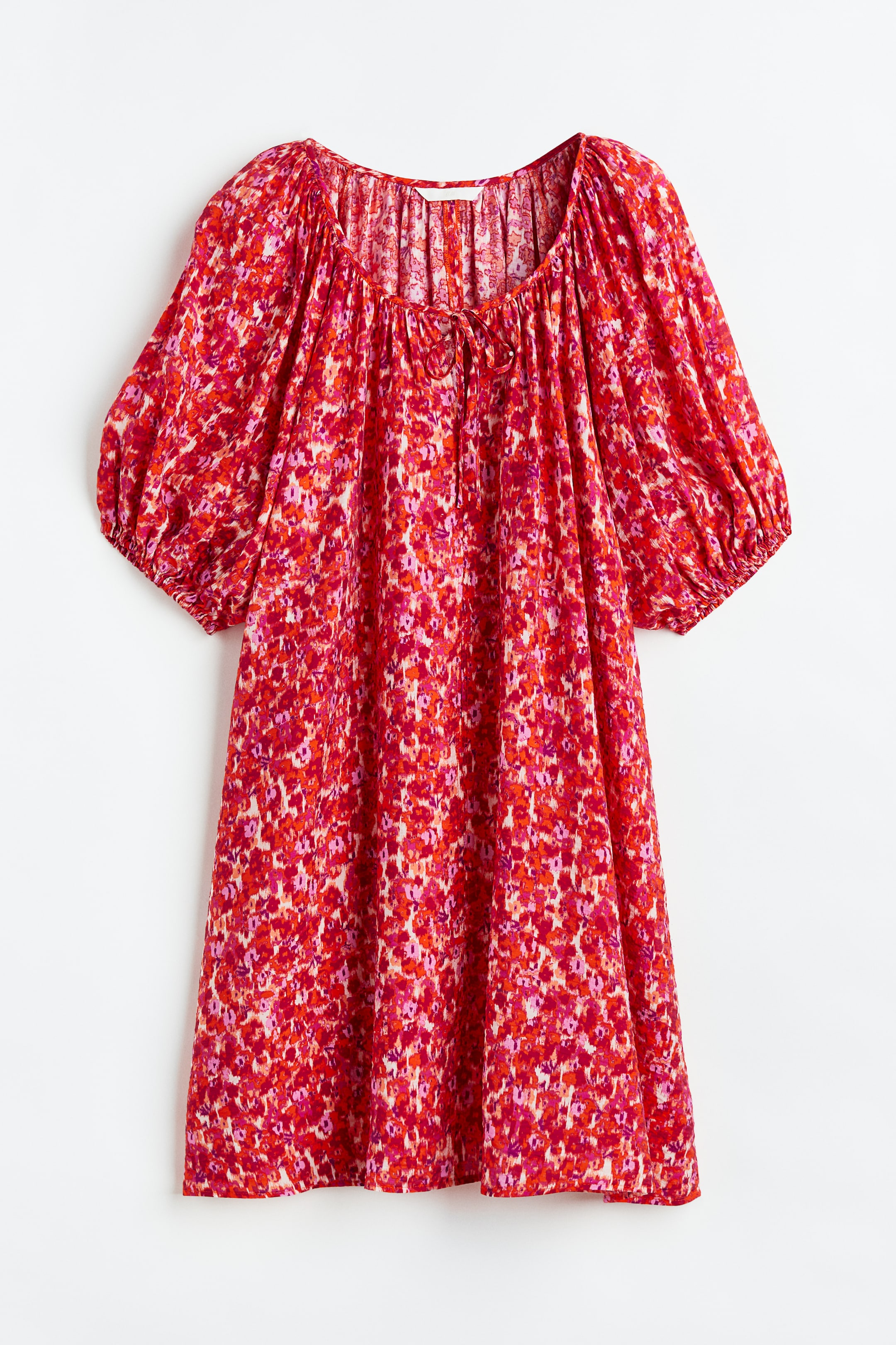 View larger image: Voluminous balloon-sleeved dress - Red/Floral - Ladies | H&M MY 1