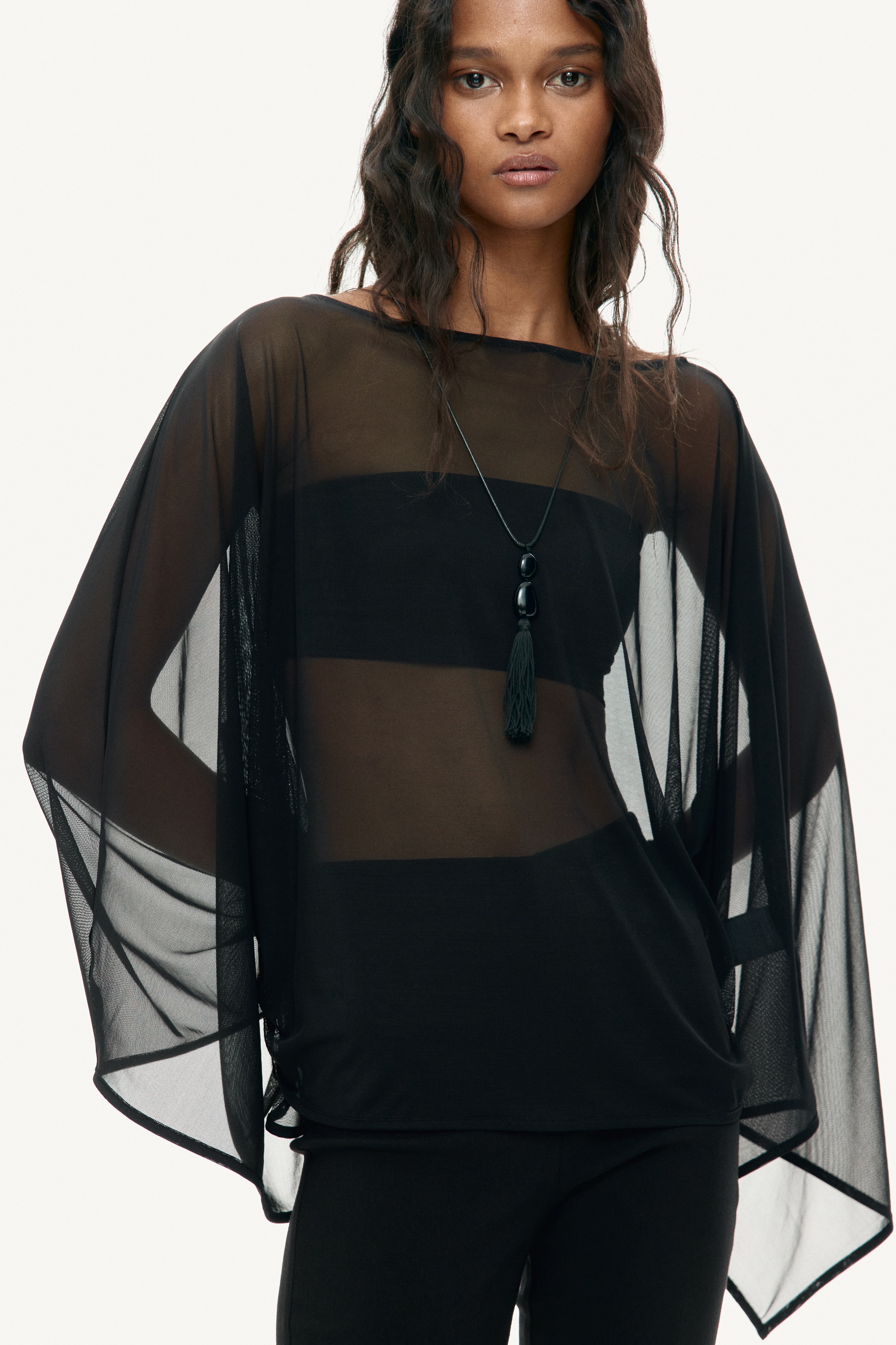 Mrežasti ogrtač - Crna