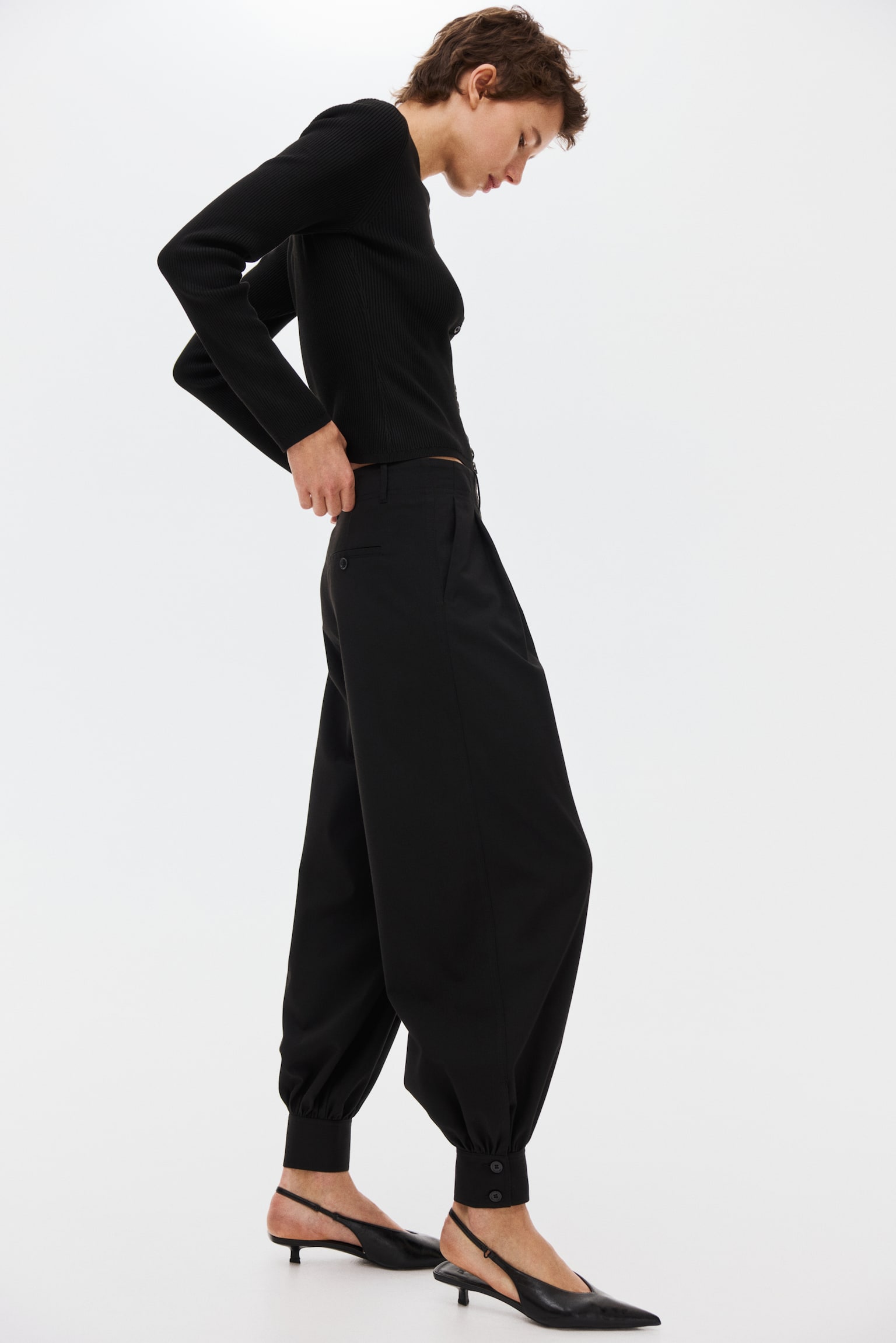 Balloon-leg trousers - Black/Dark brown - 1