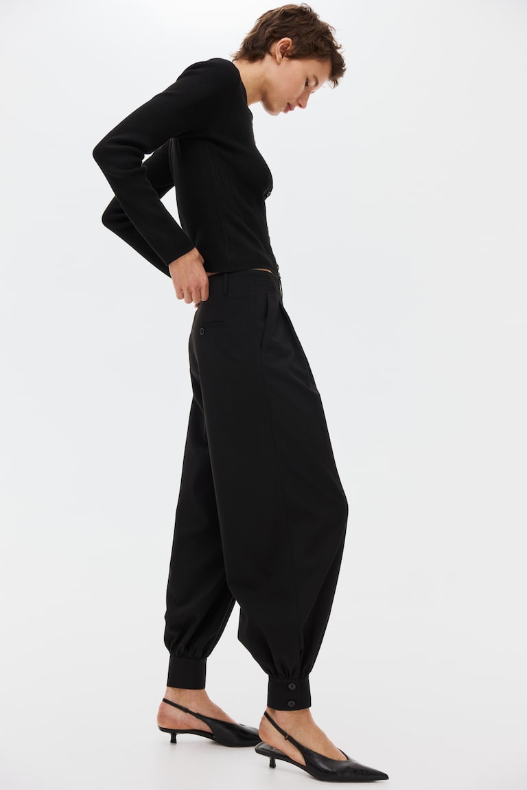 Pantalone s nogavicama balon kroja