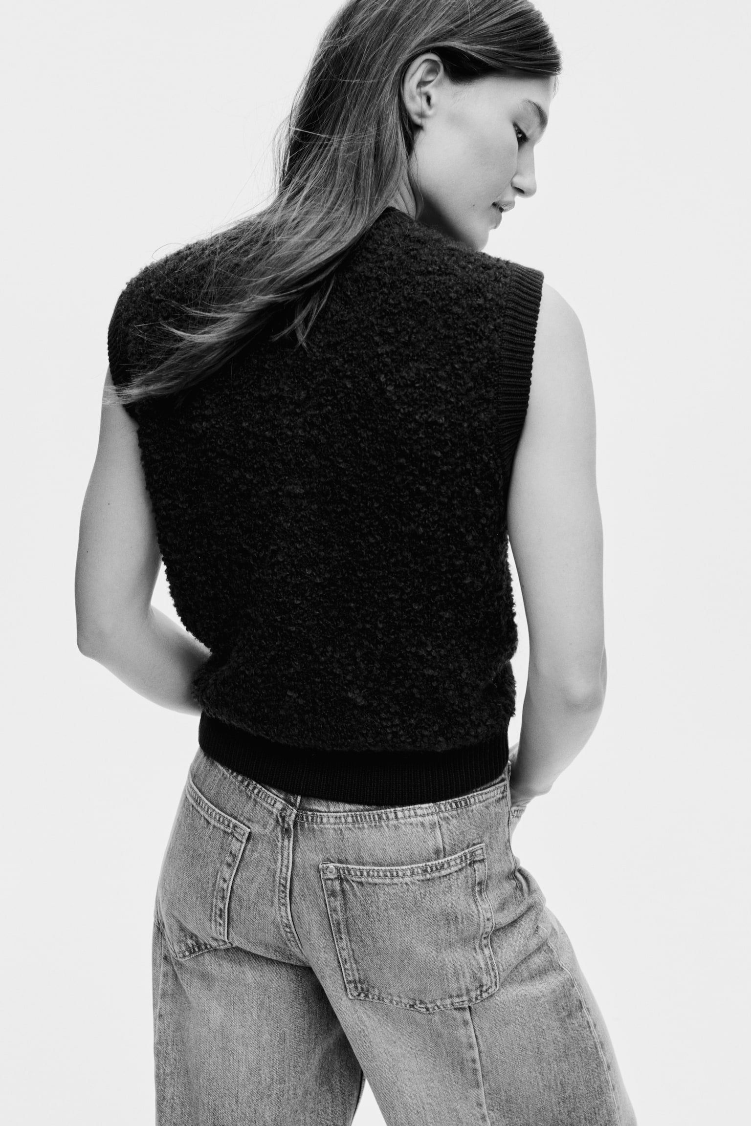 Женский жилет H&M Bouclé-Knit Vest, цвет: Тёмно-синий — фото 6