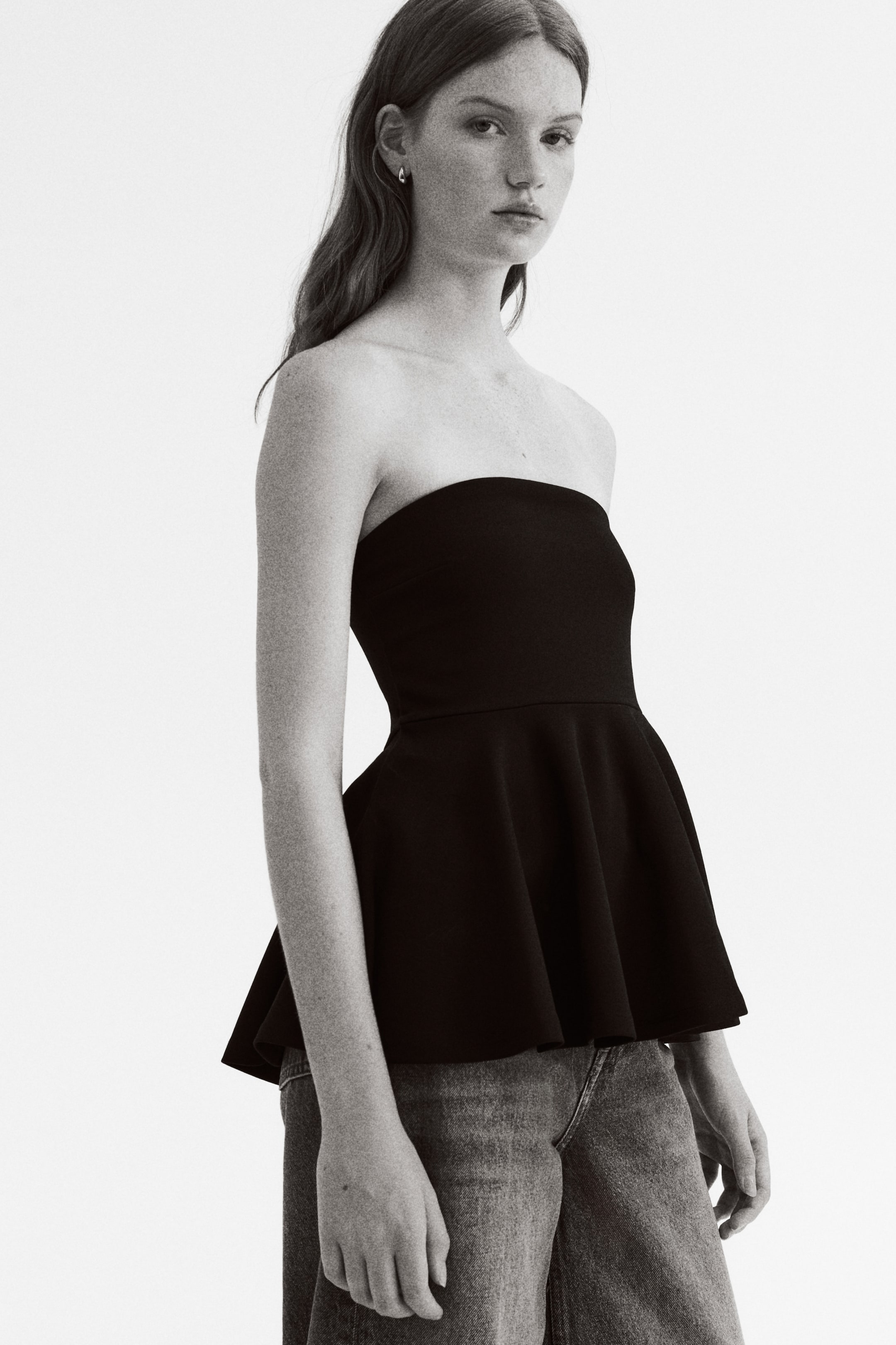 Agrandir l'image: Top bandeau avec basque - Noir - FEMME | H&M BE 3