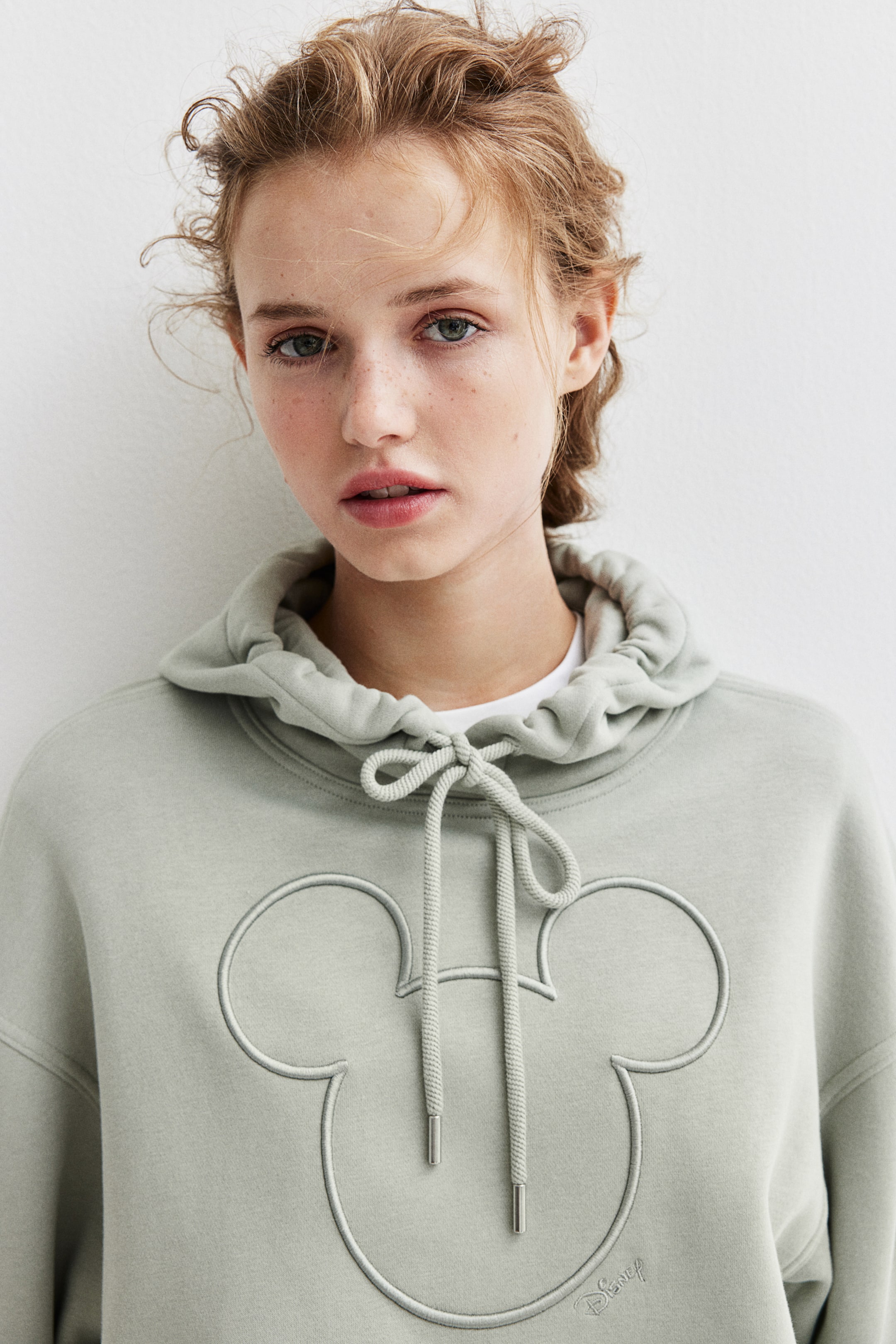 Motif-detail hoodie - Light sage green/Mickey Mouse - Ladies | H&M GB