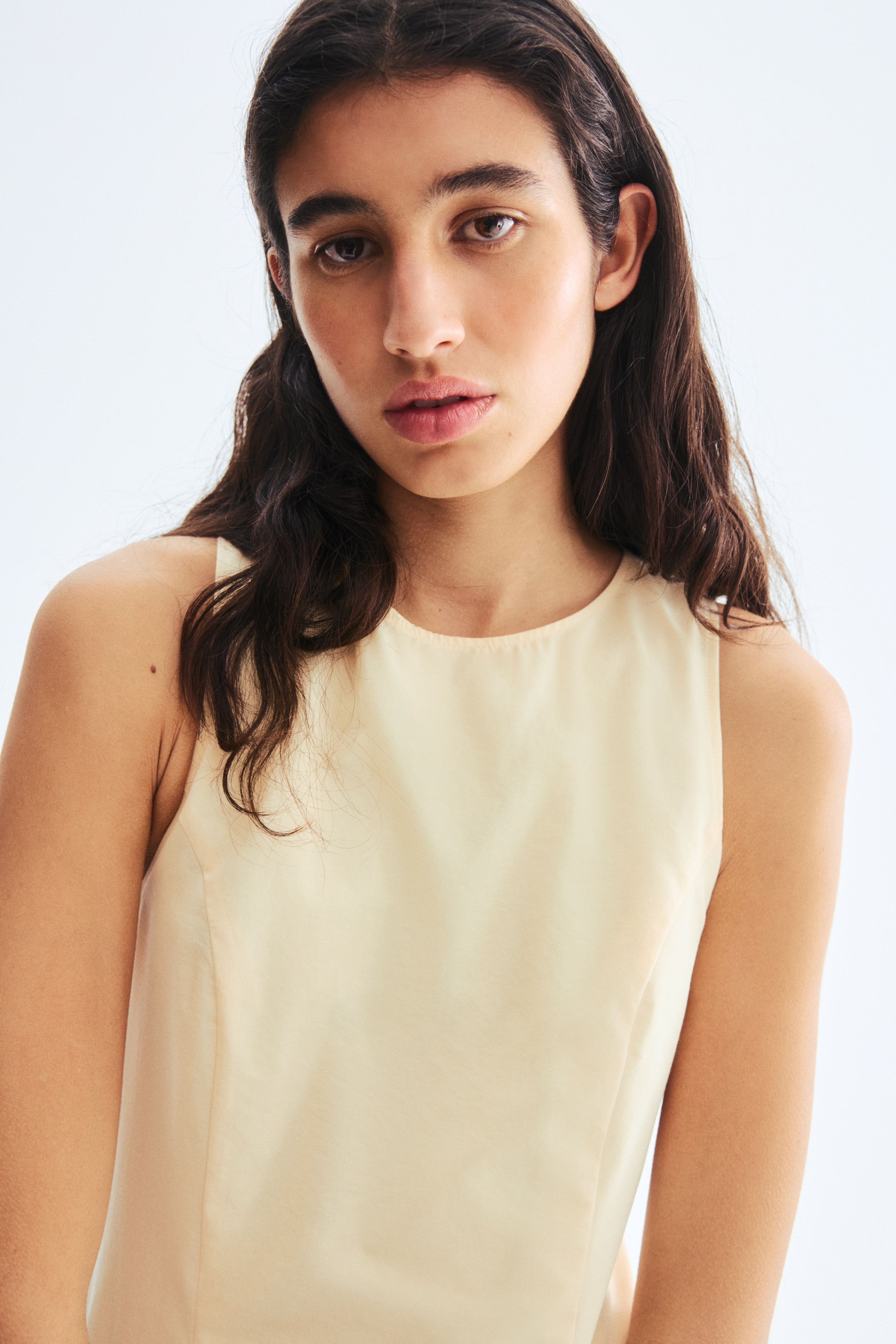 Sleeveless dress