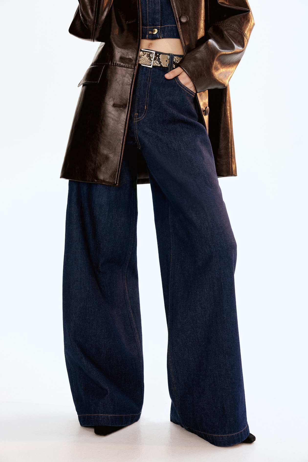 Wide High Jeans - image 3