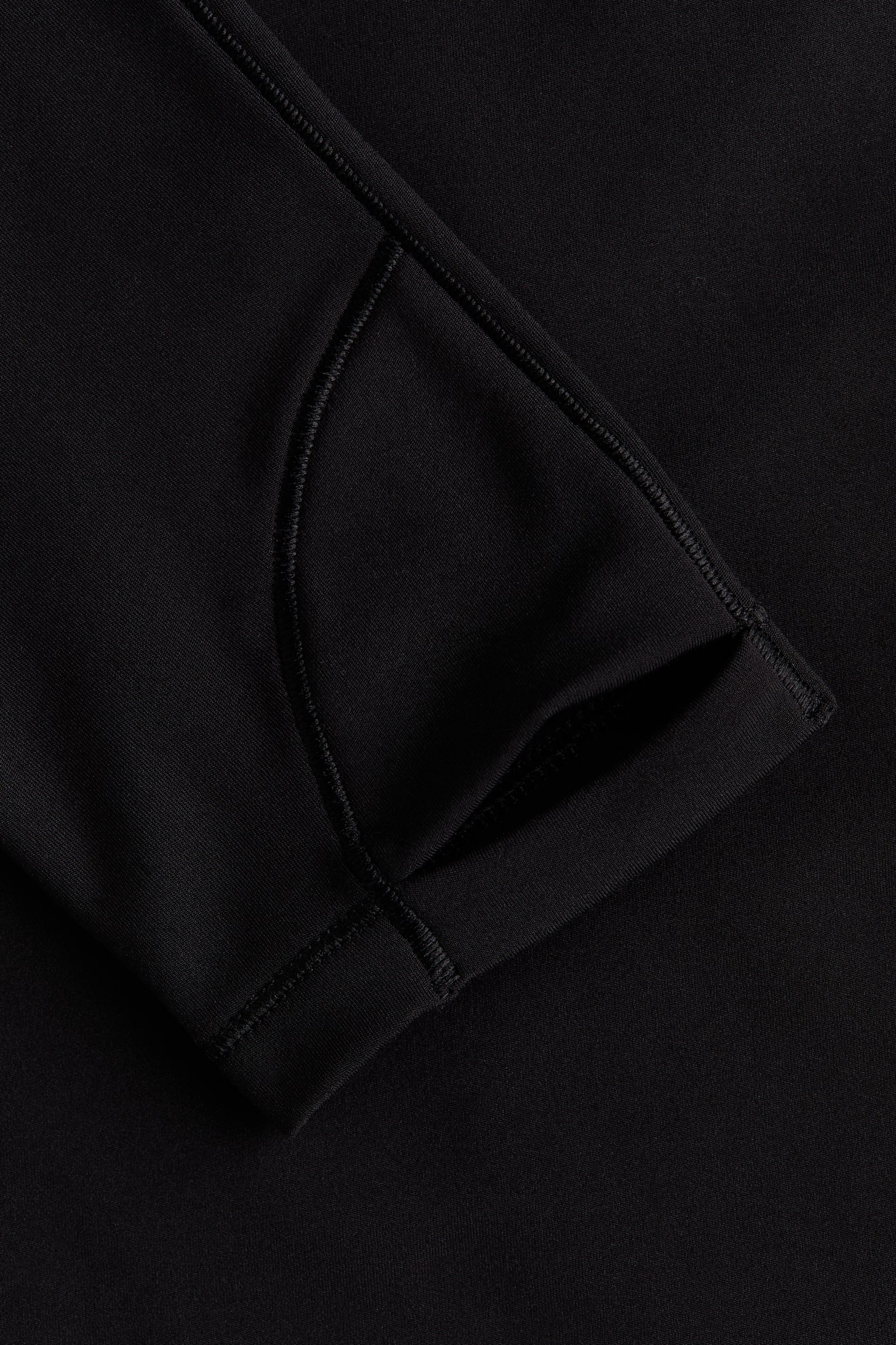 Женский топ H&M Move Warm Half-Zip Sports with Fleece SoftMove™, цвет: Чёрный — фото 7