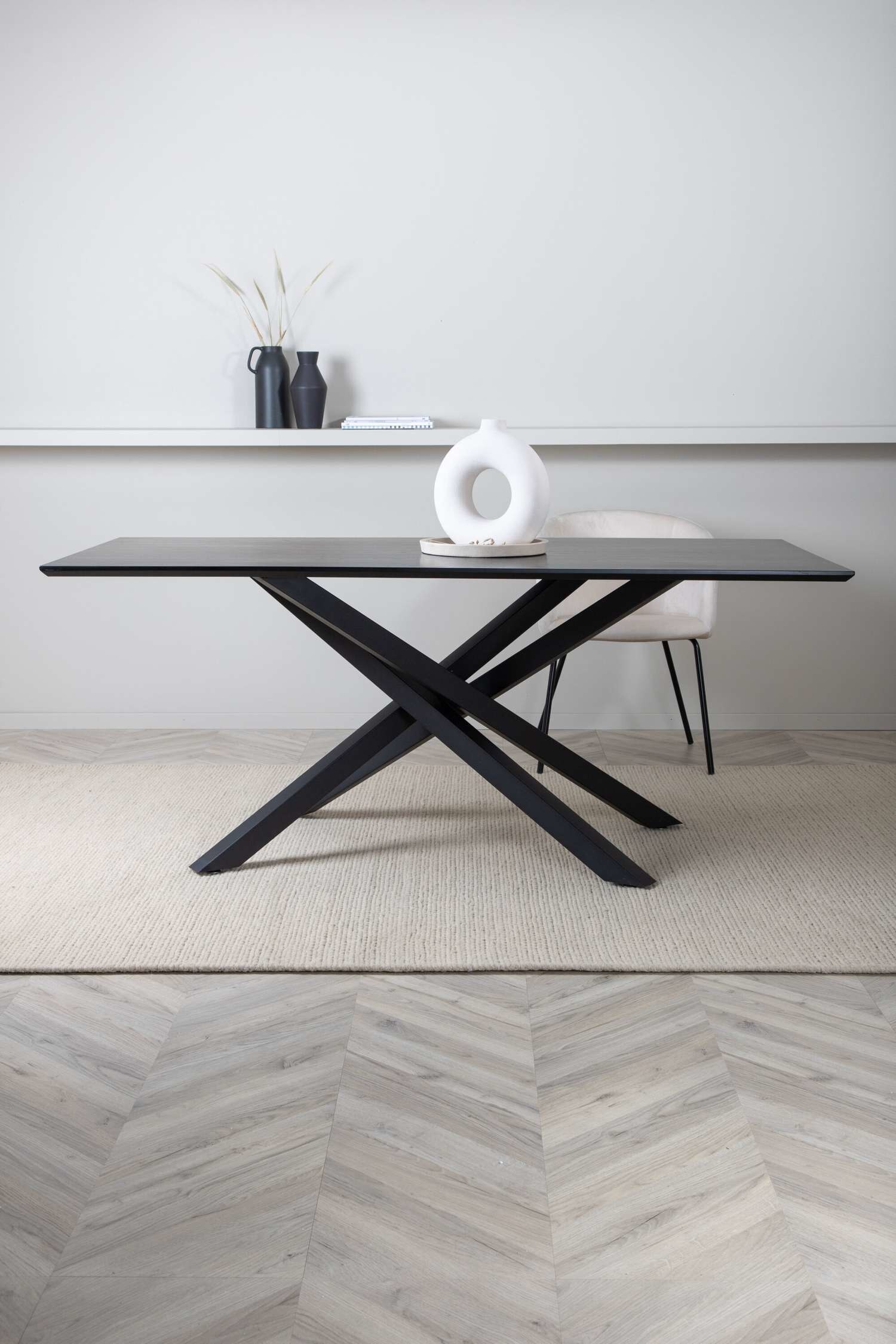 Piazza Dining Table - Veneer, Black