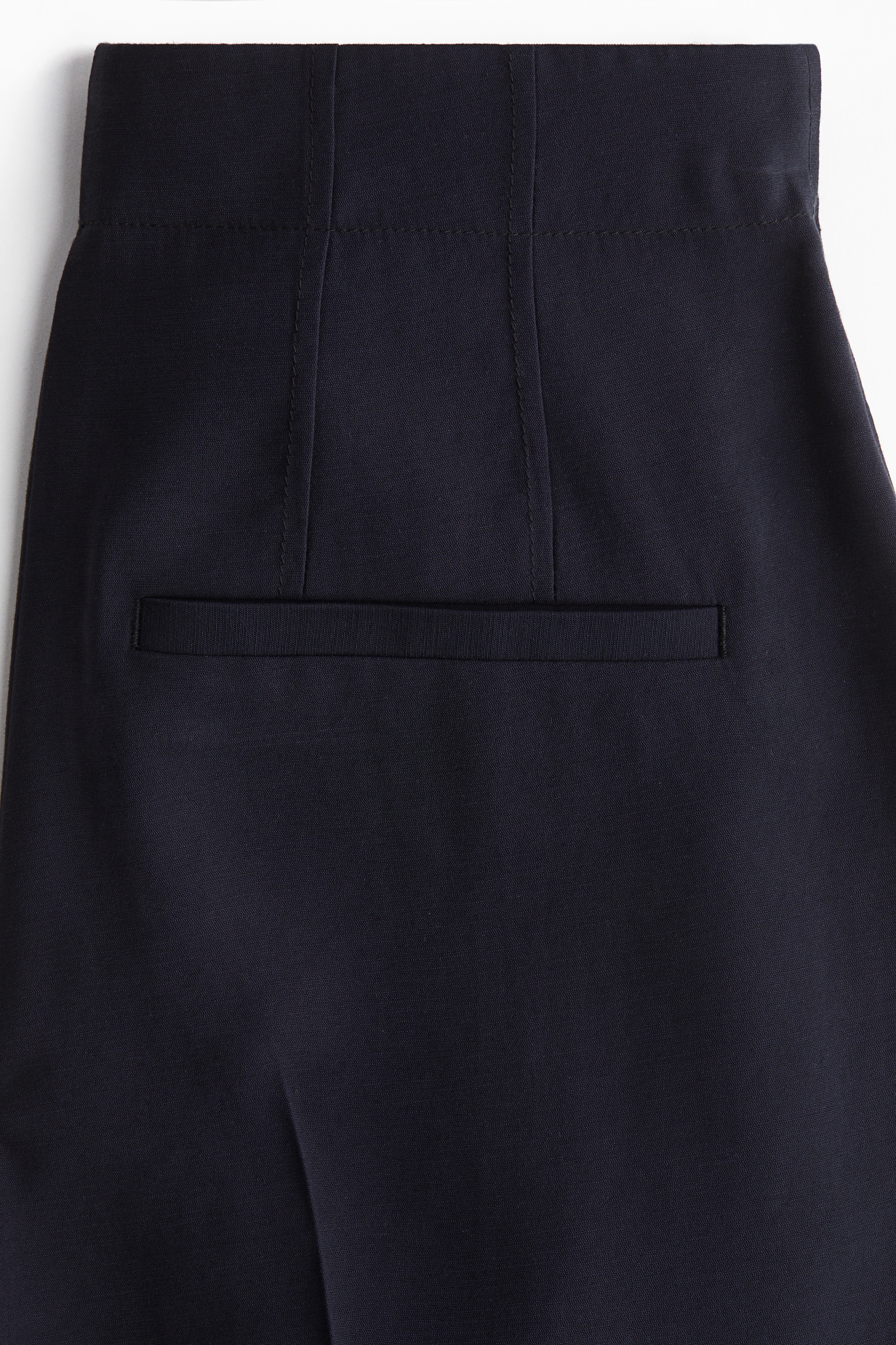 Wide ankle-length trousers
