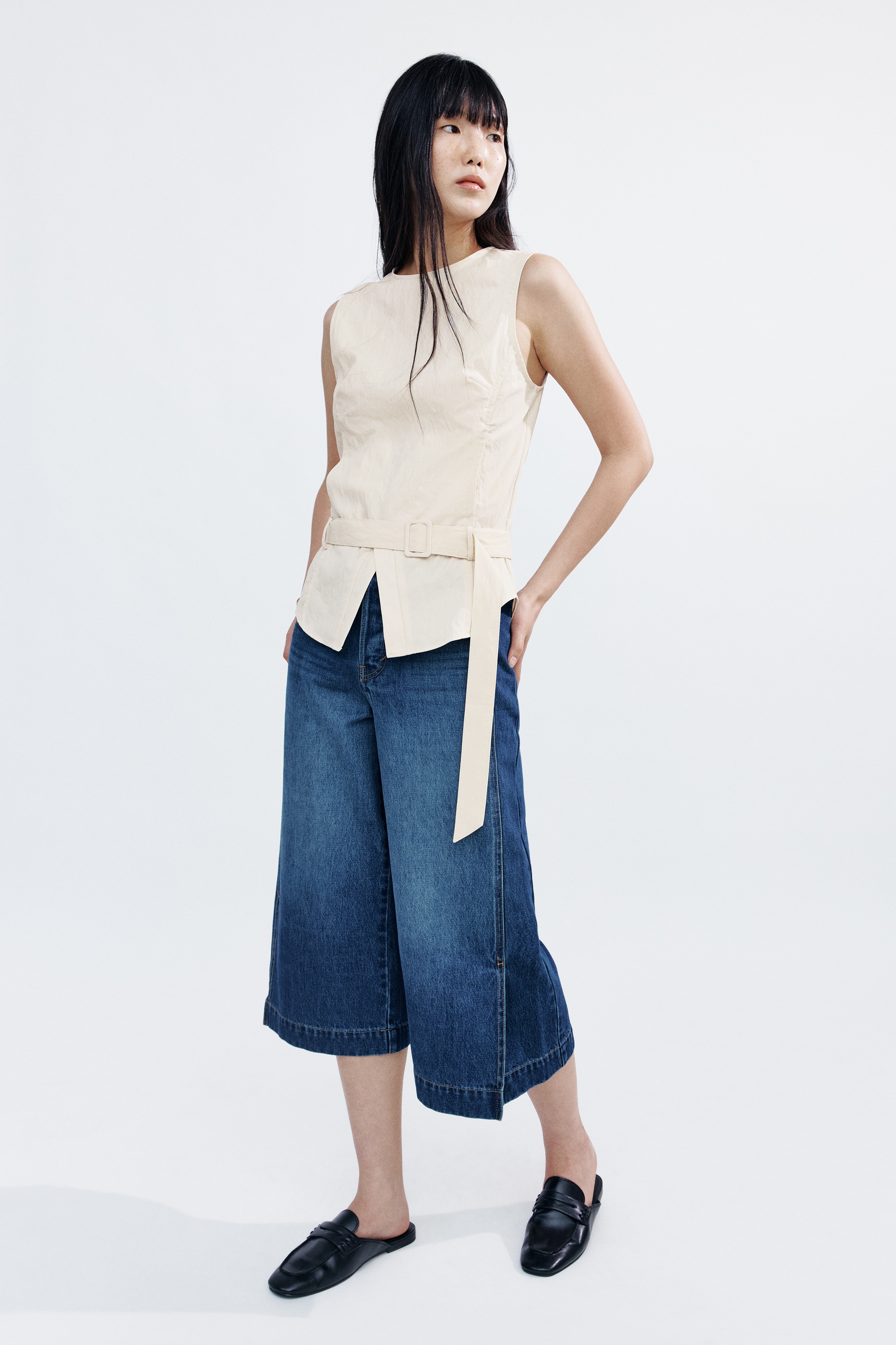 ノースリーブベルテッドトップス - ライトベージュ - レディース | H&M JP
