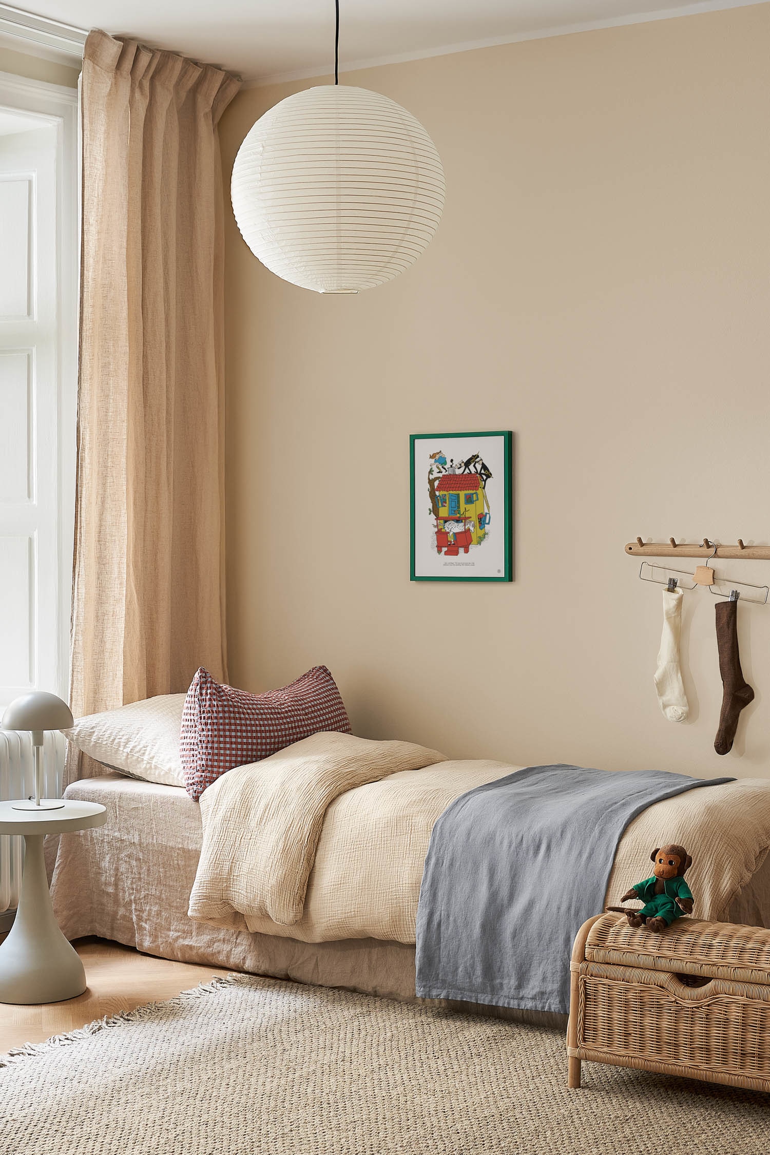 Pippi And The Policemen Poster - Yellow