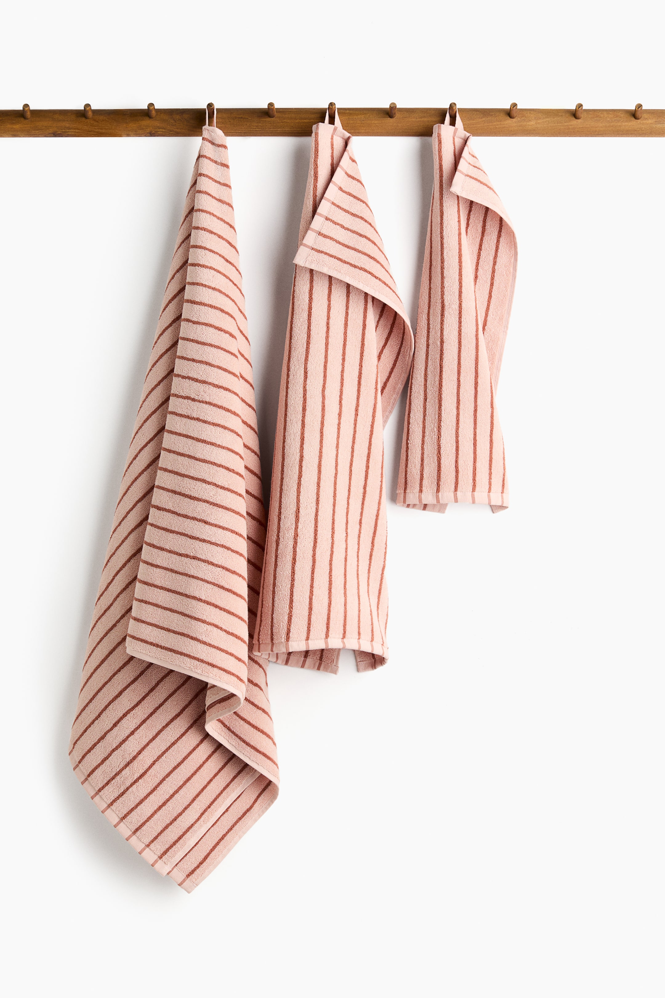 View larger image: Striped guest towel - Light pink/Terracotta striped - Home All | H&M IN 3