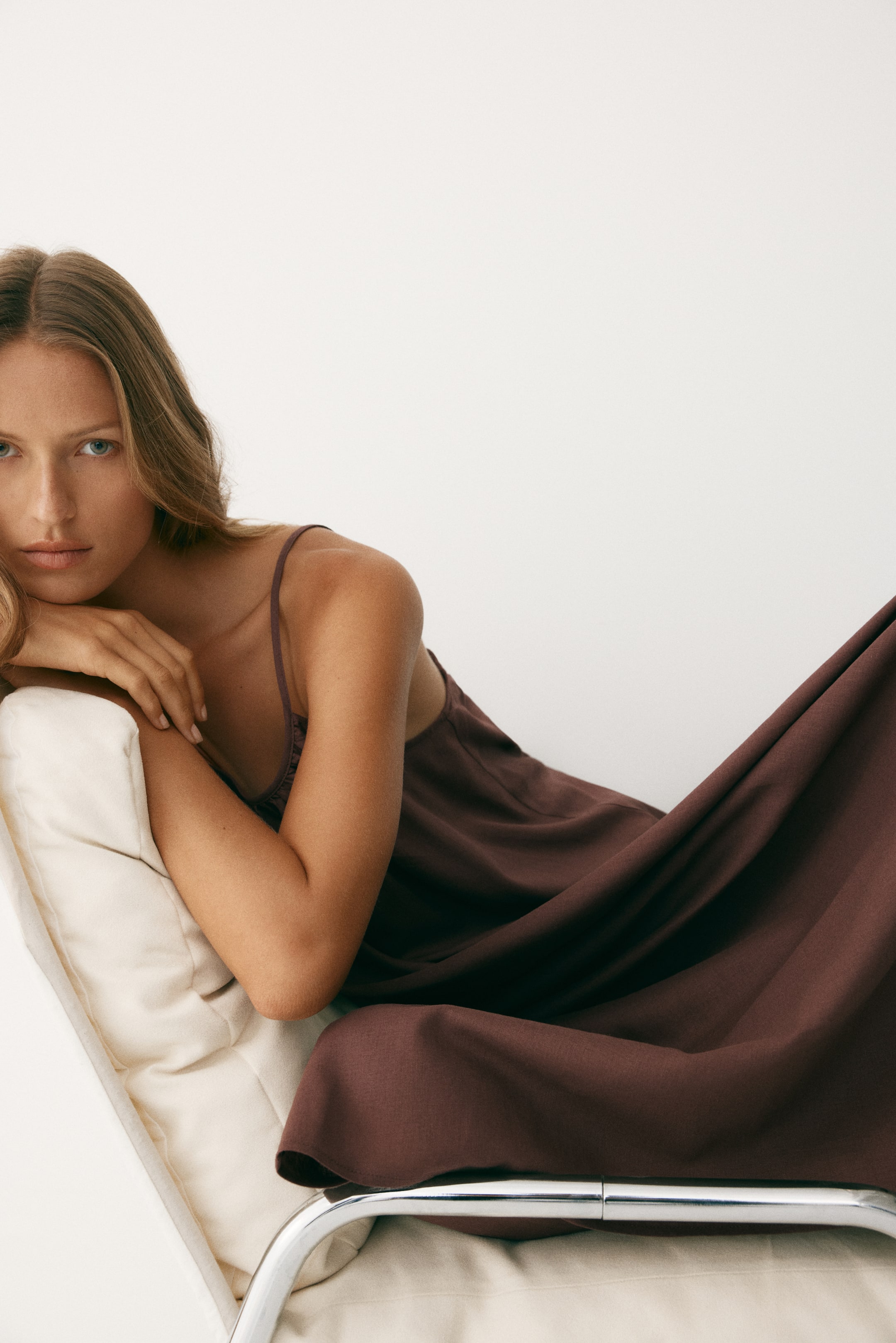 Robe sans fermeture en lin mélangé
