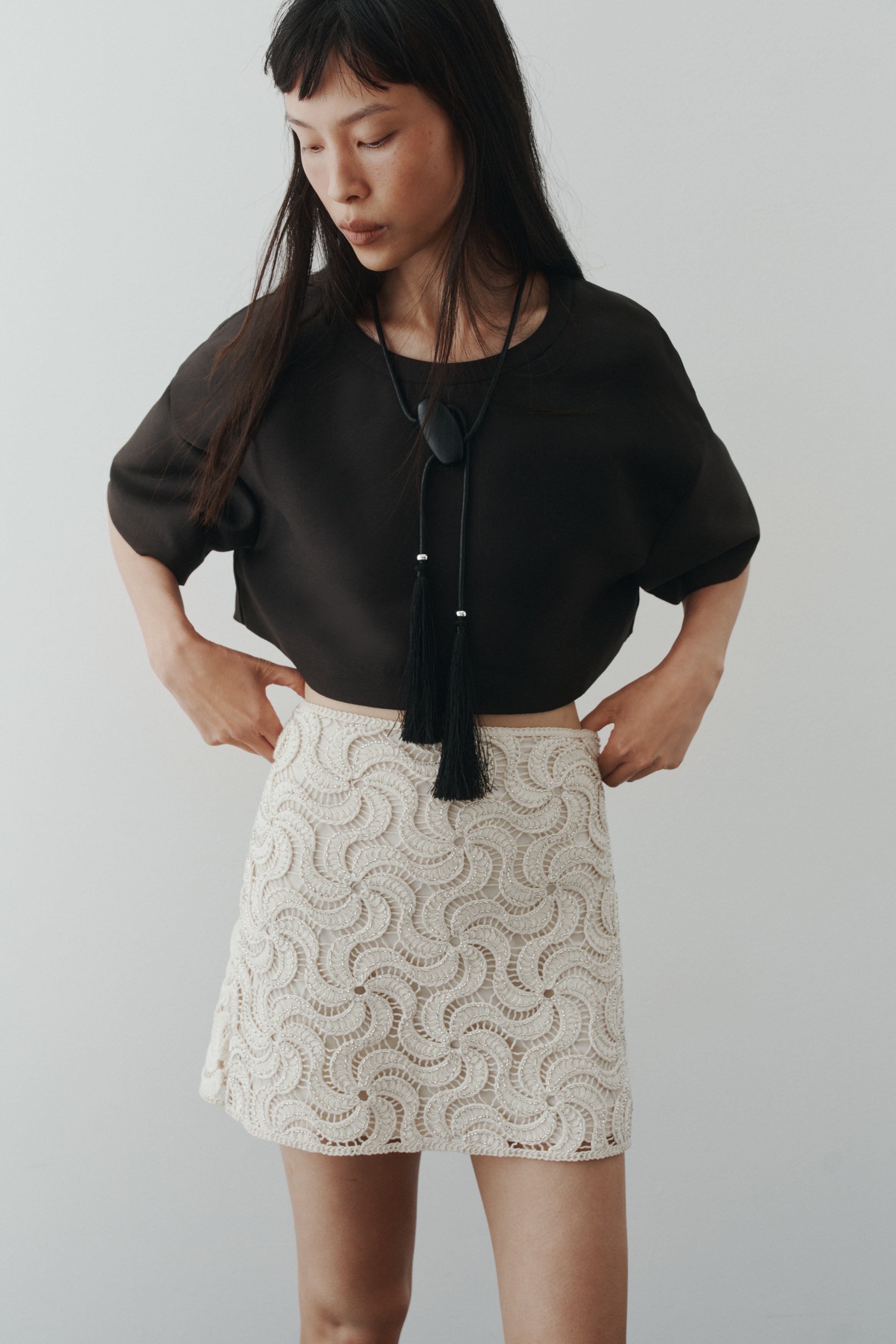 Beaded Crochet-Look SkirtModel