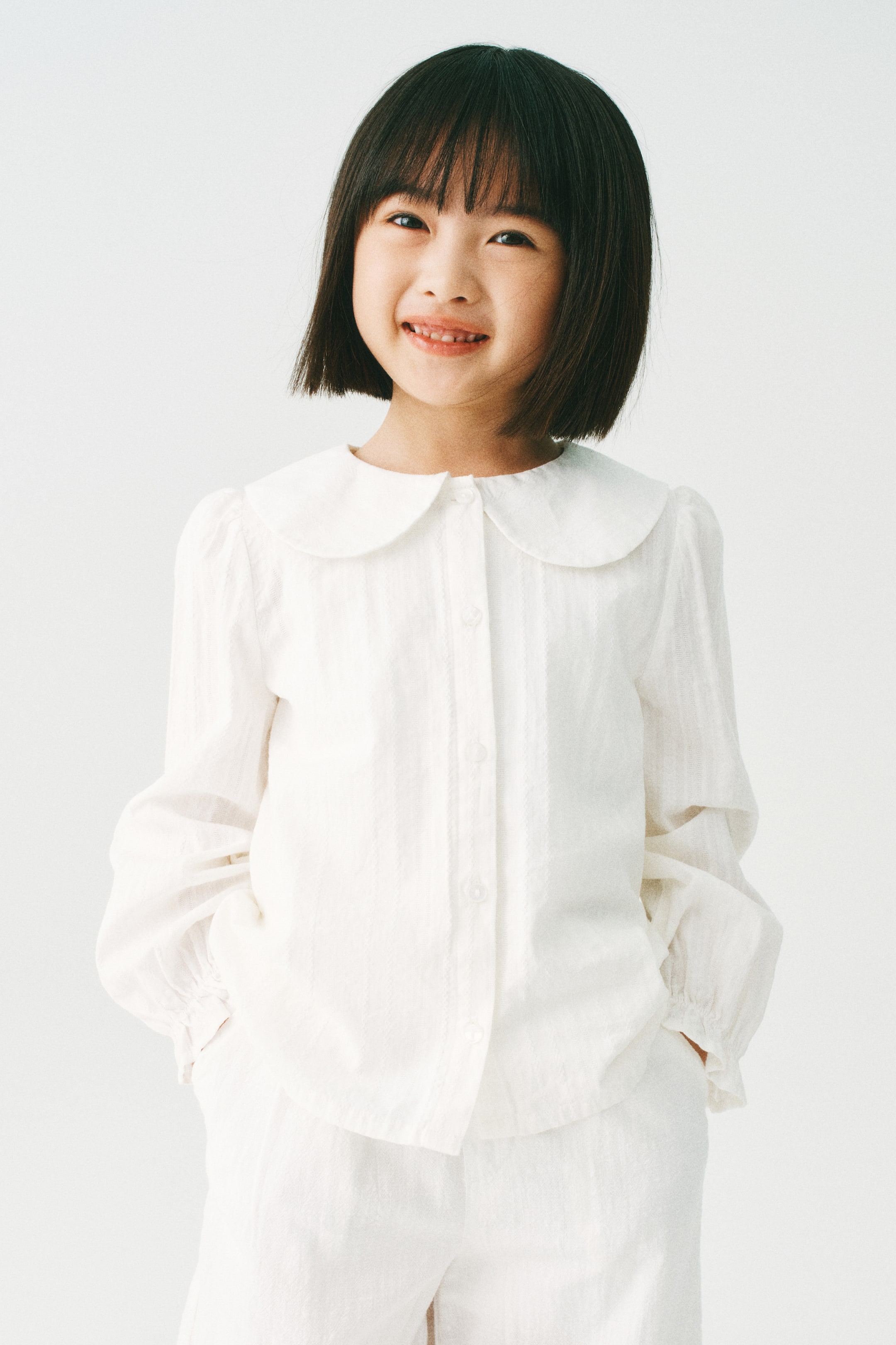 拡大画像を表示: パフスリーブ コットンブラウス - ホワイト - Kids | H&M JP 1