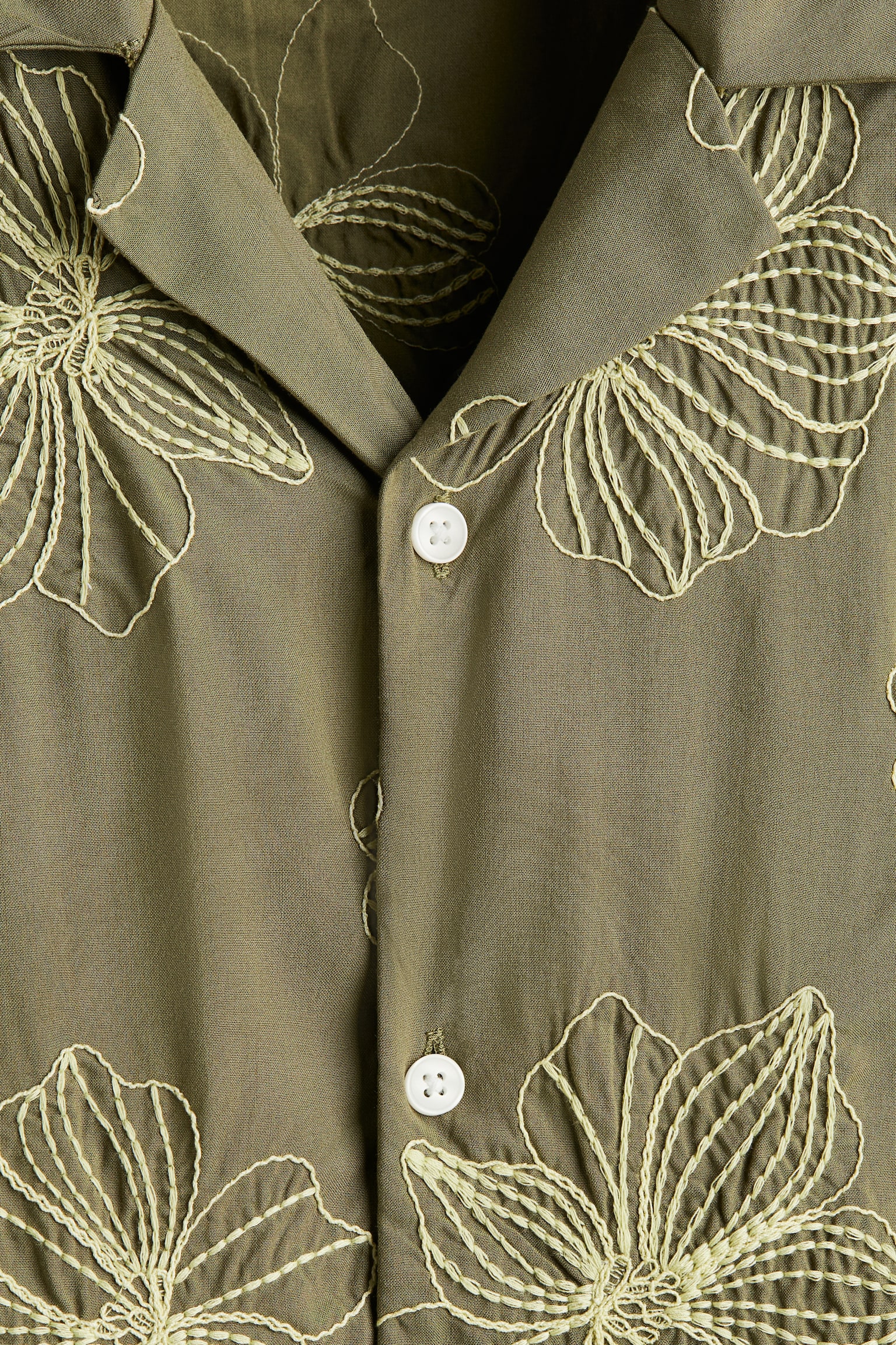 Regular Fit Embroidered resort shirt - Khaki green/Floral/Burgundy/Flowers/White/Floral - 7