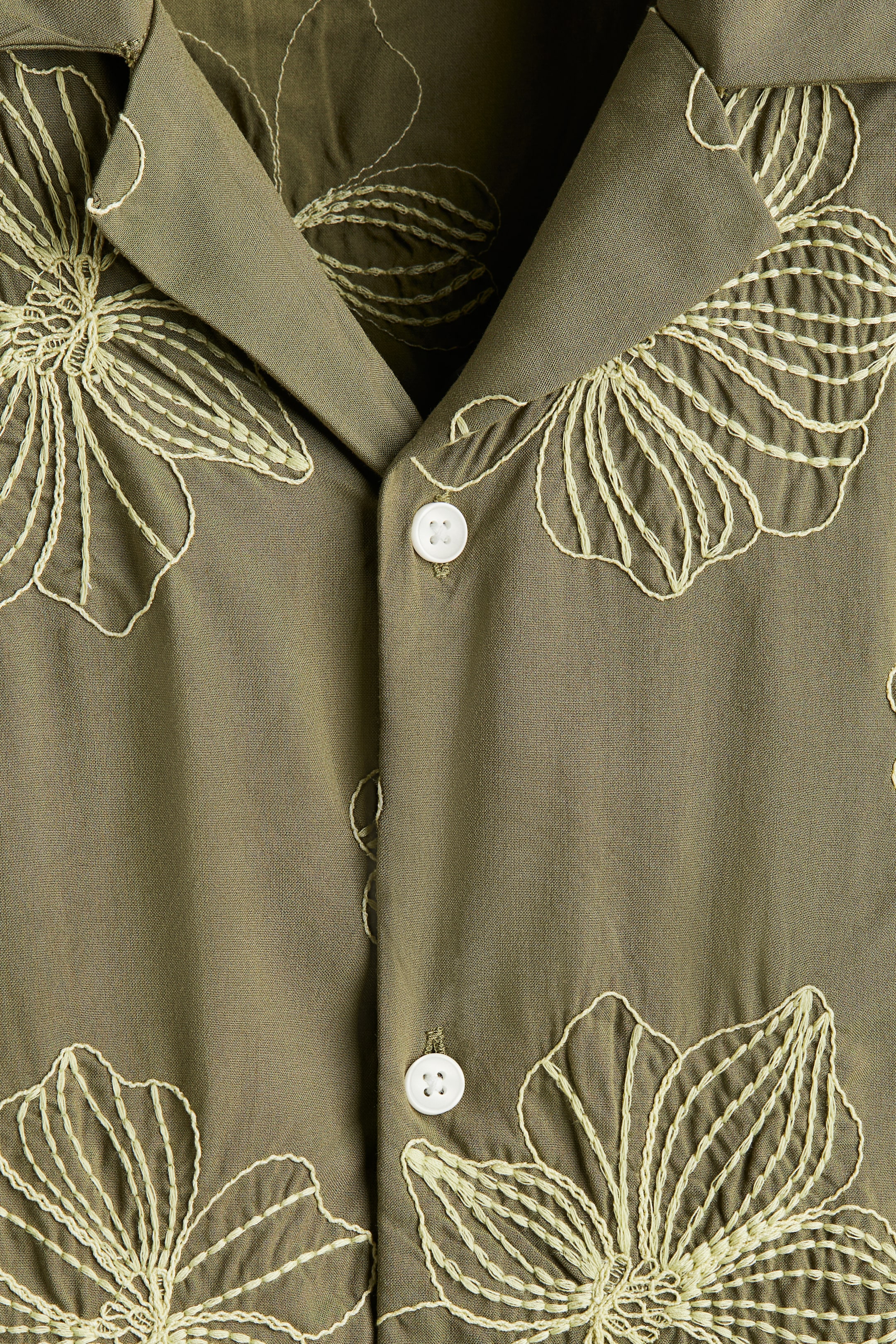 View larger image: Regular Fit Embroidered resort shirt - Khaki green/Floral - Men | H&M IN 7
