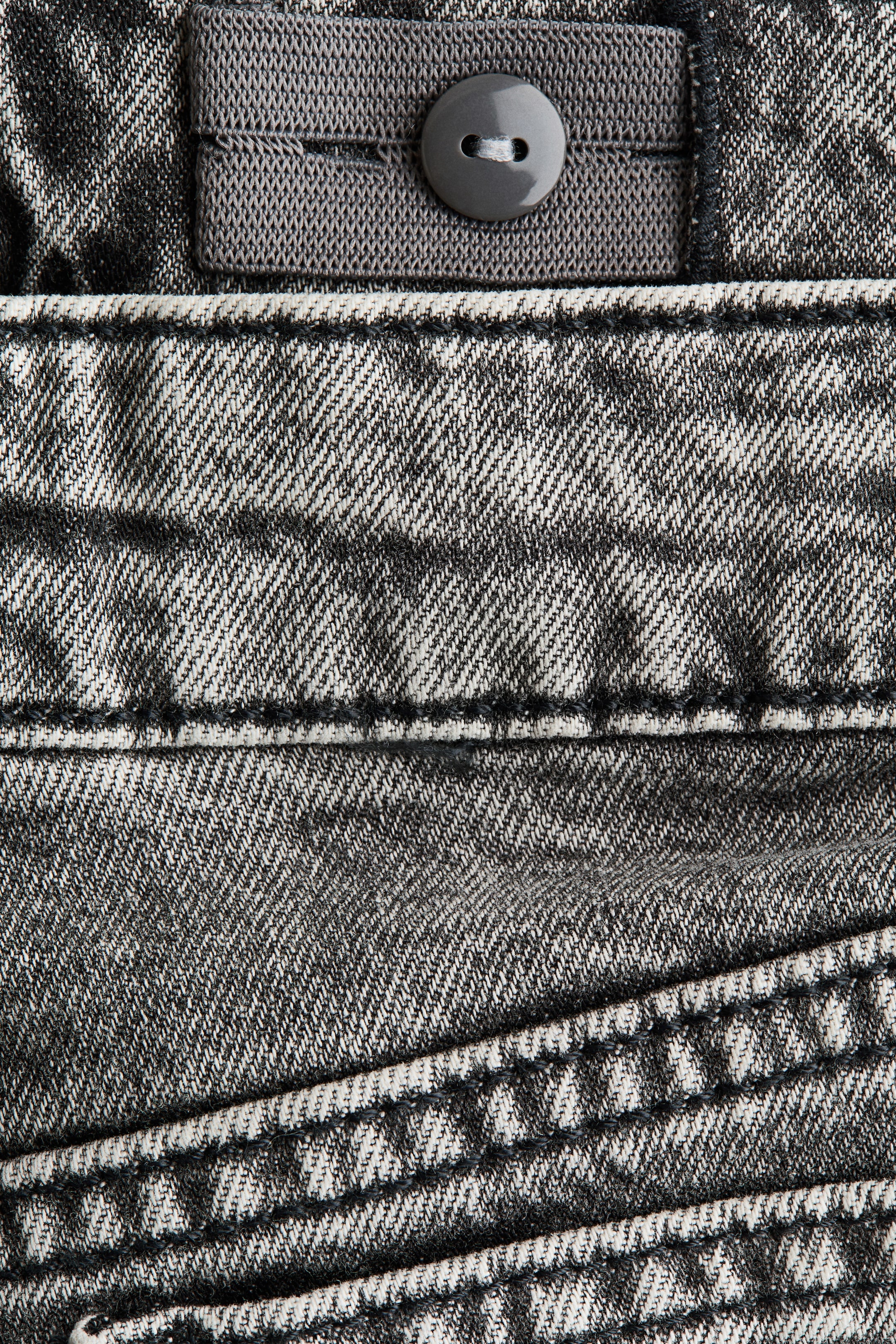 Jean extensible près du corps