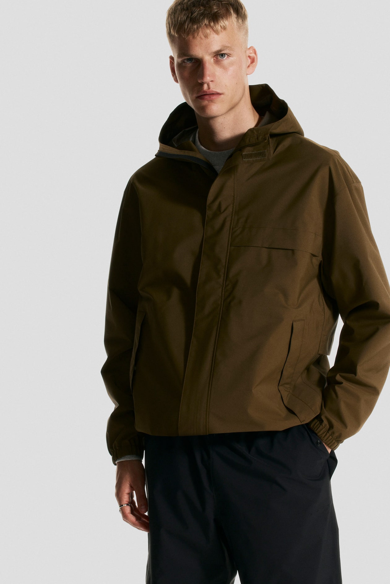 Regenjacke mit StormMove™ in Regular Fit Dunkles Olivgrün
