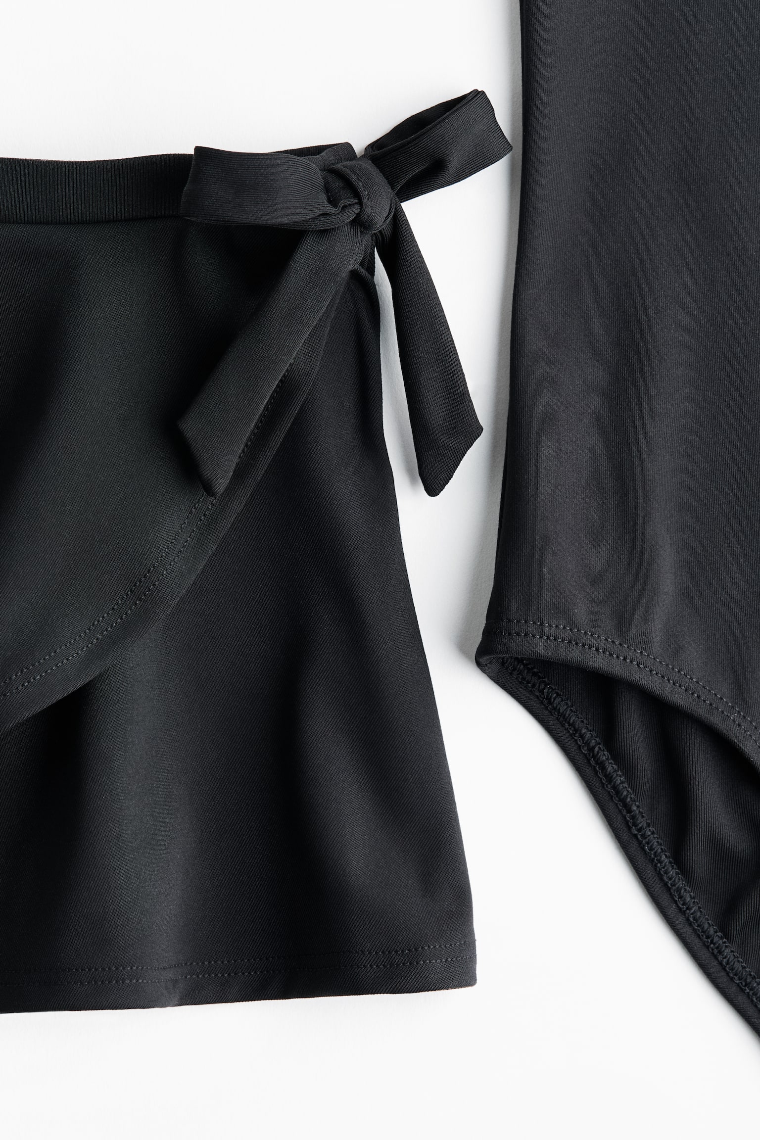 Dvojdielna súprava body a sukne - Čierna/Svetloružová - 7