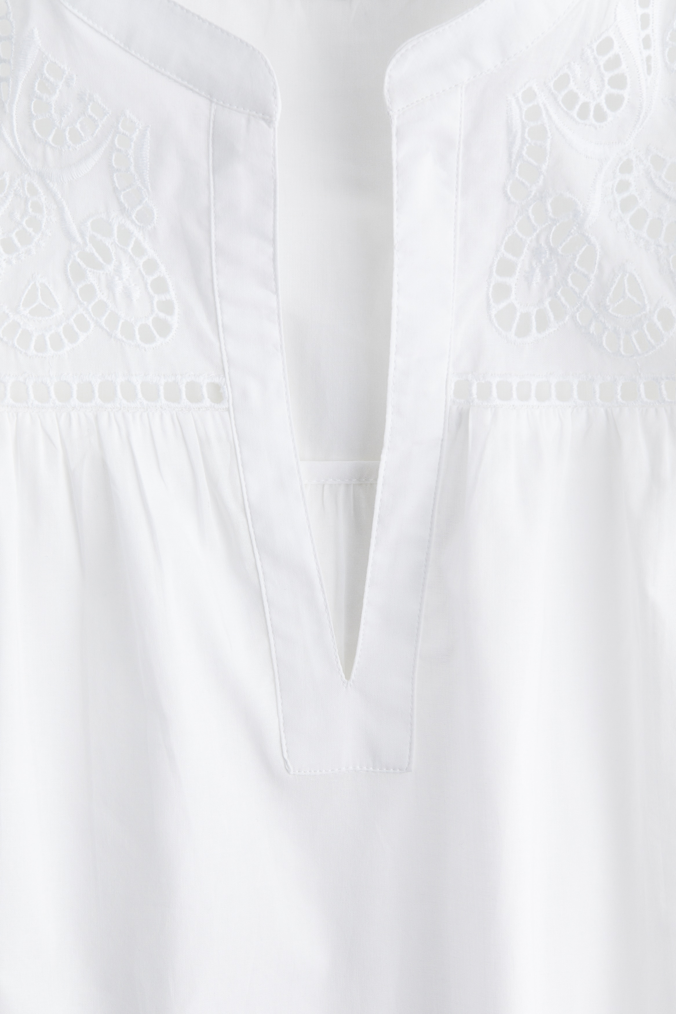 Broderie anglaise blouse