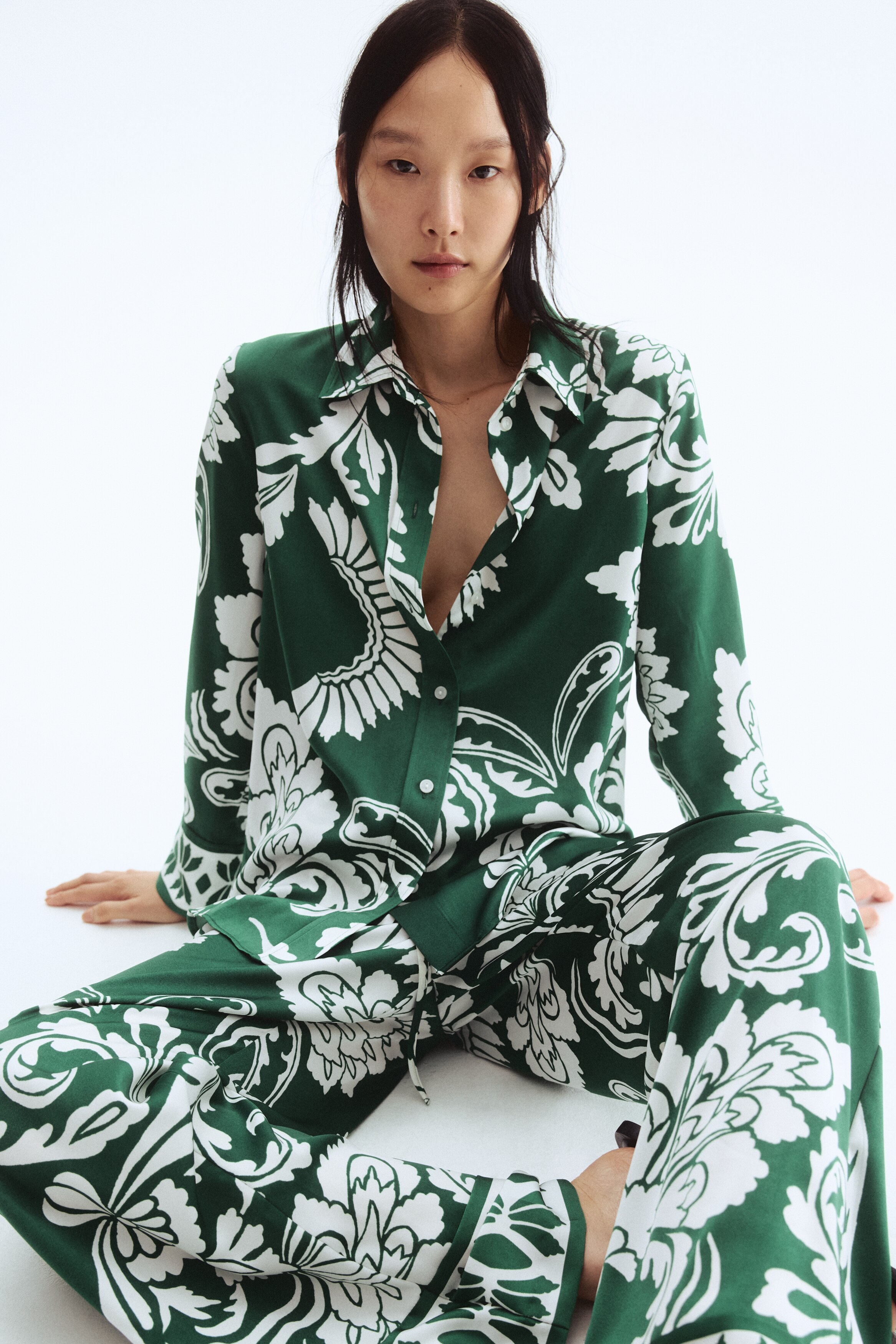 Patterned drawstring trousers