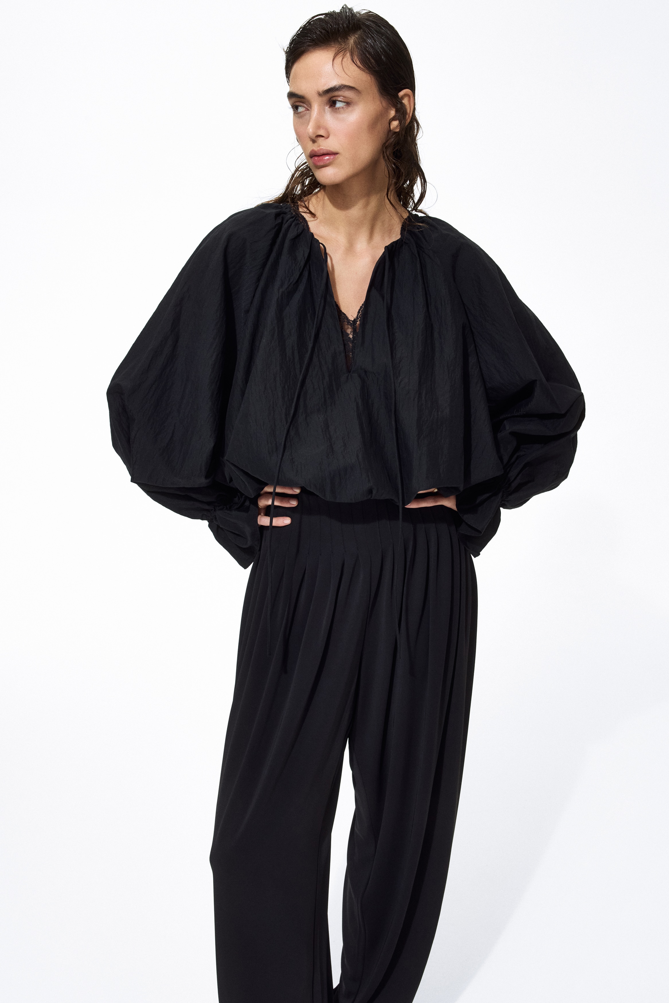 Geplooide barrel-leg broek - Zwart