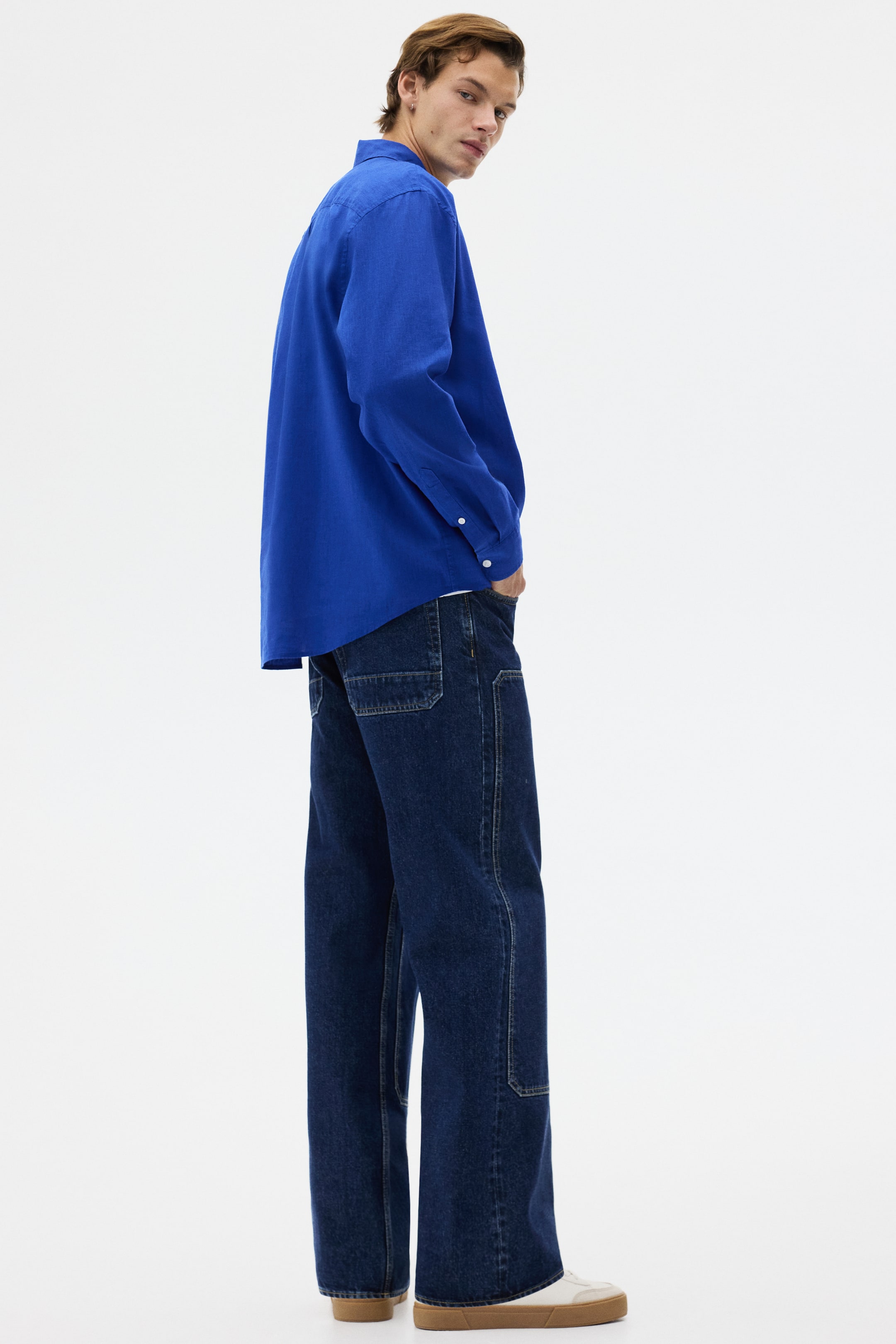 View larger image: Regular Fit Linen-blend shirt - Bright blue - Men | H&M IN 4